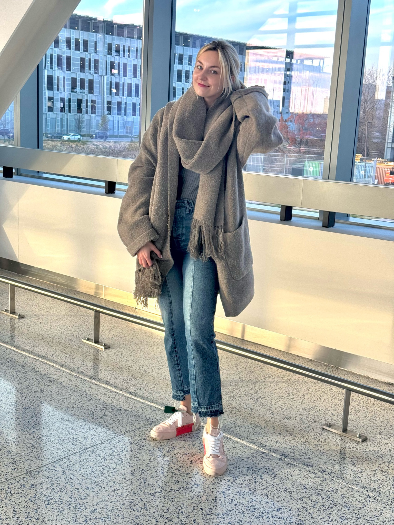 Styling my favorite pieces this season: short knit coat scarf from Zara

#LTKworkwear #LTKSeasonal #LTKstyletip