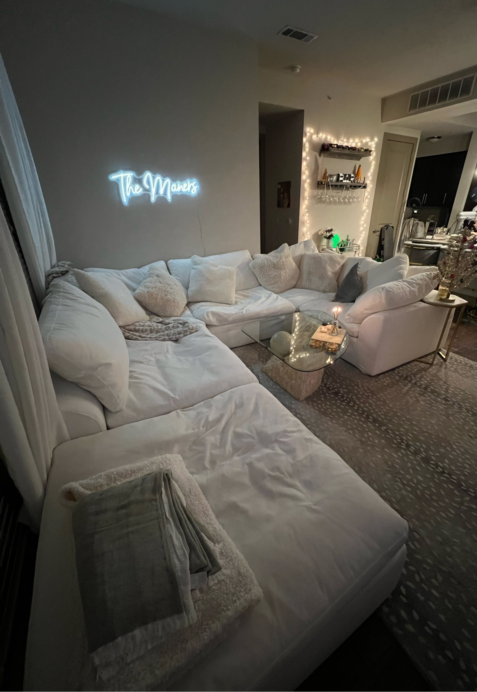 Updated living room, a few of my favorites linked!

#LTKsalealert #LTKhome