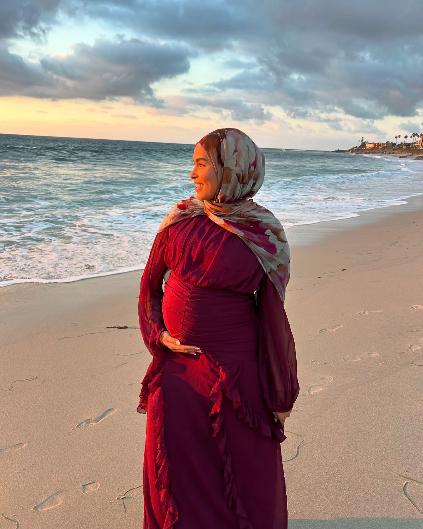 “are you excited to have a baby?”

short response: i don’t know what to feel or how i feel, i just know that I will put forth my best foot to be the best mother to this child as i can be. you can never be prepared enough for motherhood, but motherhood certainly is prepared for me in shaa Allah ✨