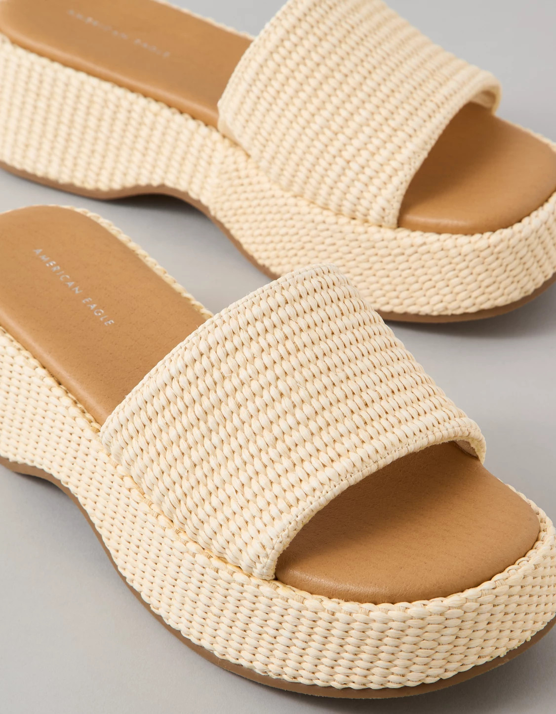 AE Platform Slide Sandal | American Eagle Outfitters (US & CA)