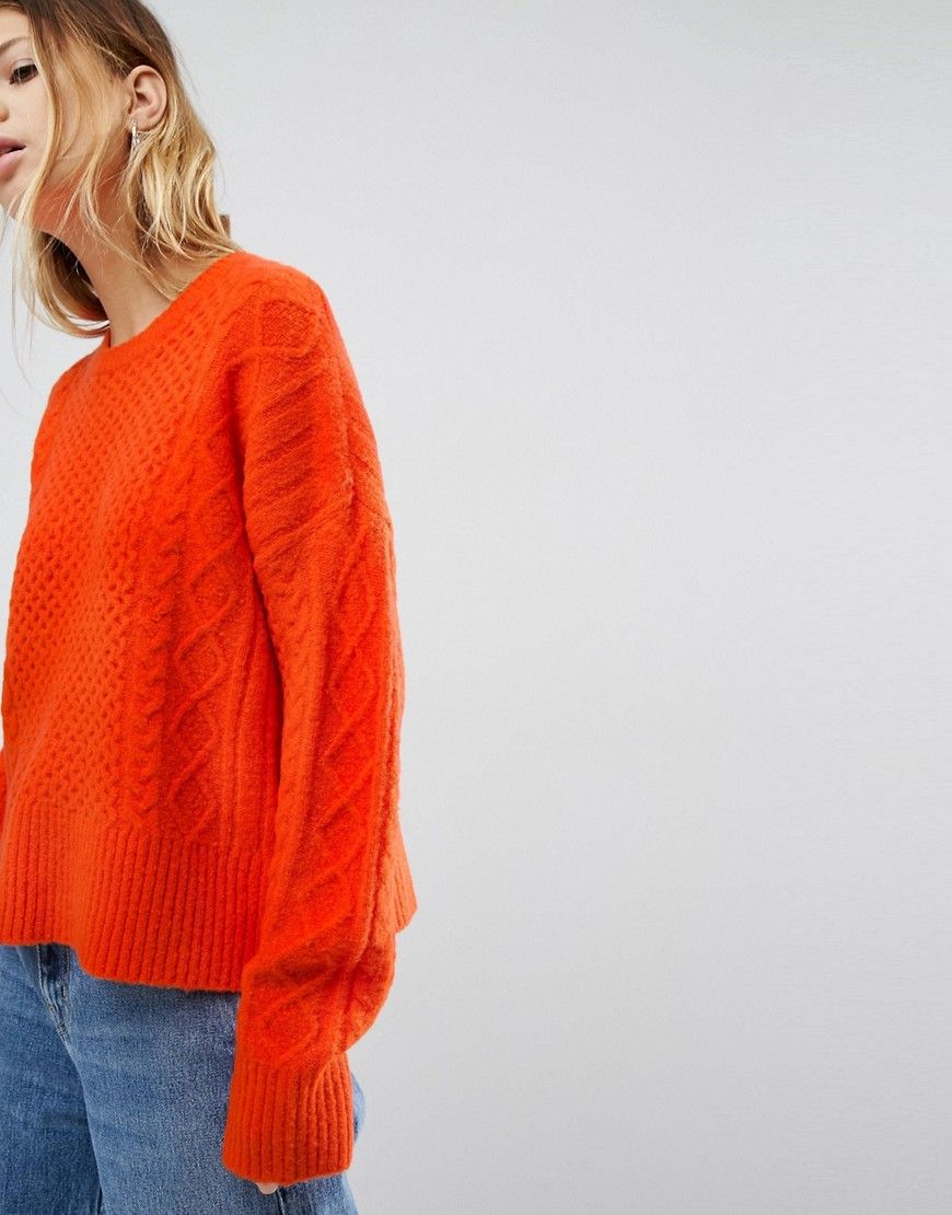 ASOS - Flauschiger Pullover mit Zopfmuster und weiten Ärmeln - Orange | Asos CH