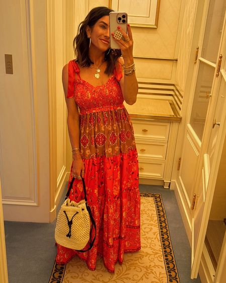 Wearing a small in this maxi! Linked several others I’m loving too.

#LTKStyleTip #LTKFindsUnder50 #LTKTravel