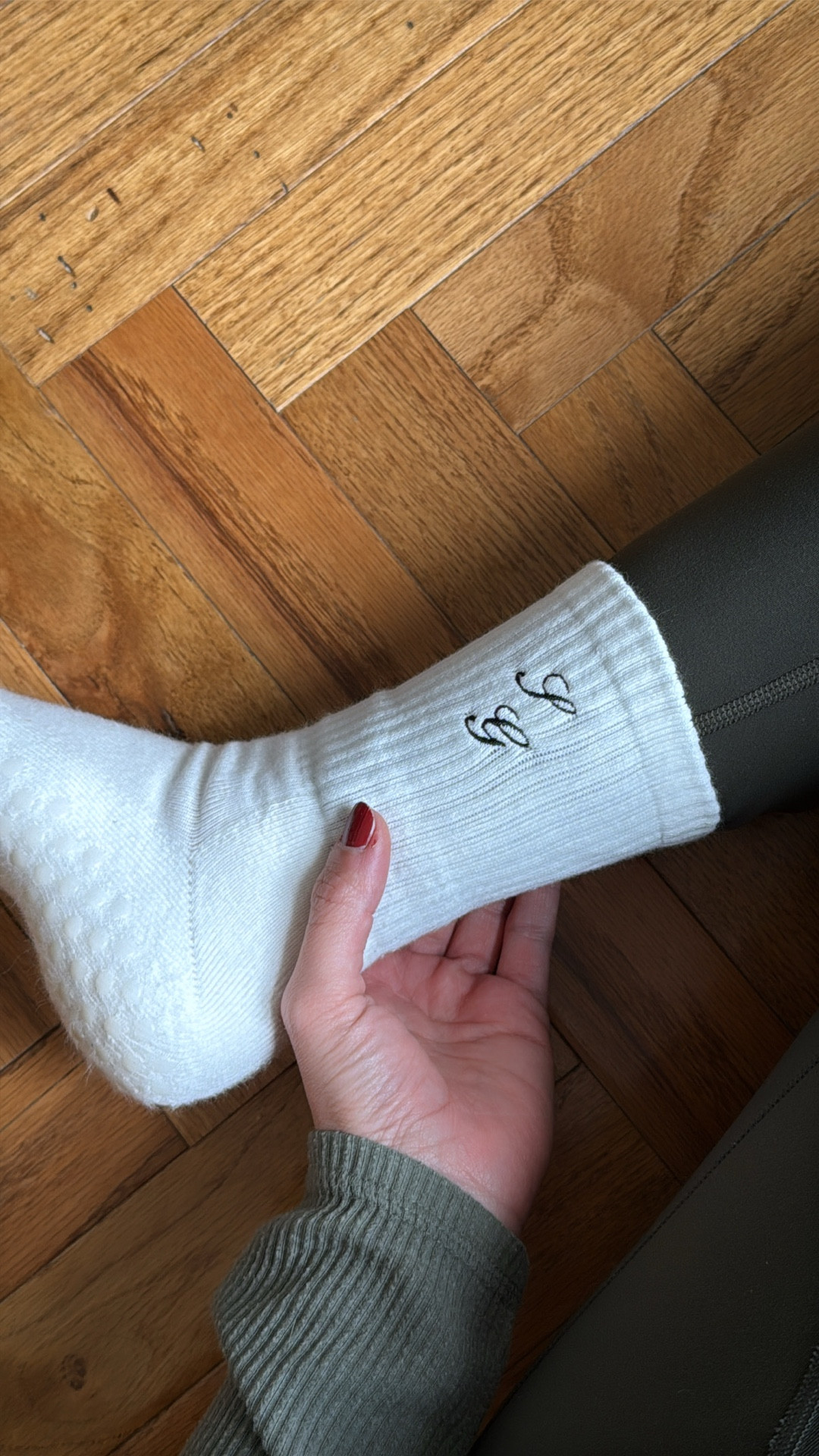 My favorite Pilates socks! These are so cute and would be an amazing gift… 

#LTKdayinmylife #LTKGiftGuide #LTKfitnessgoals