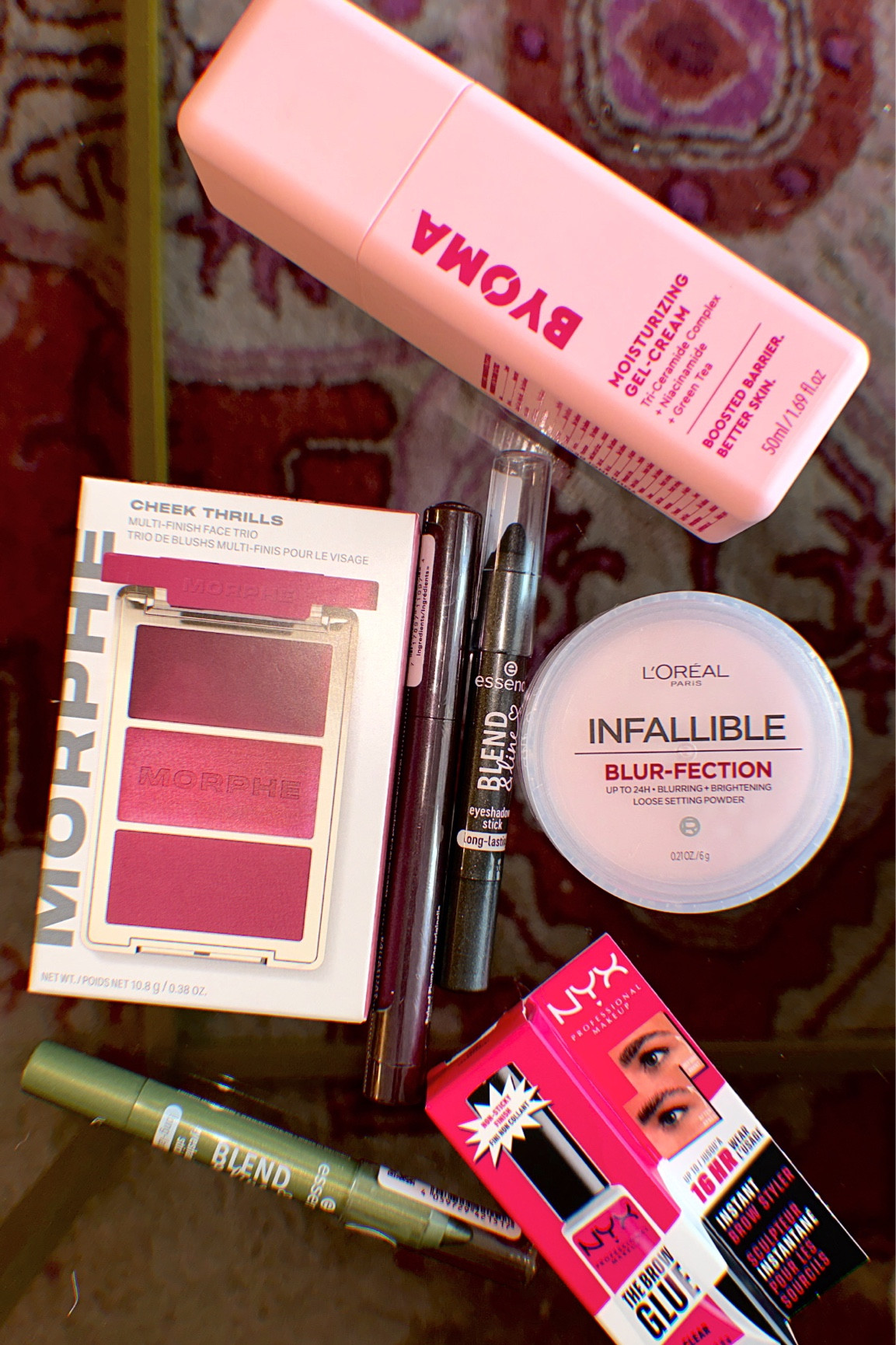 Makeup fall finds
- plum blush palette : cream, velvet powder, and highlight 
- sparkly charcoal black eyeliner, plum eyeliner, and hunter green eyeliner to make brown eyes pop
- blurring powder for flawless skin
- gel cream face lotions for glass skin
- eye brow gel

#LTKSeasonal #LTKbeauty #LTKtravel