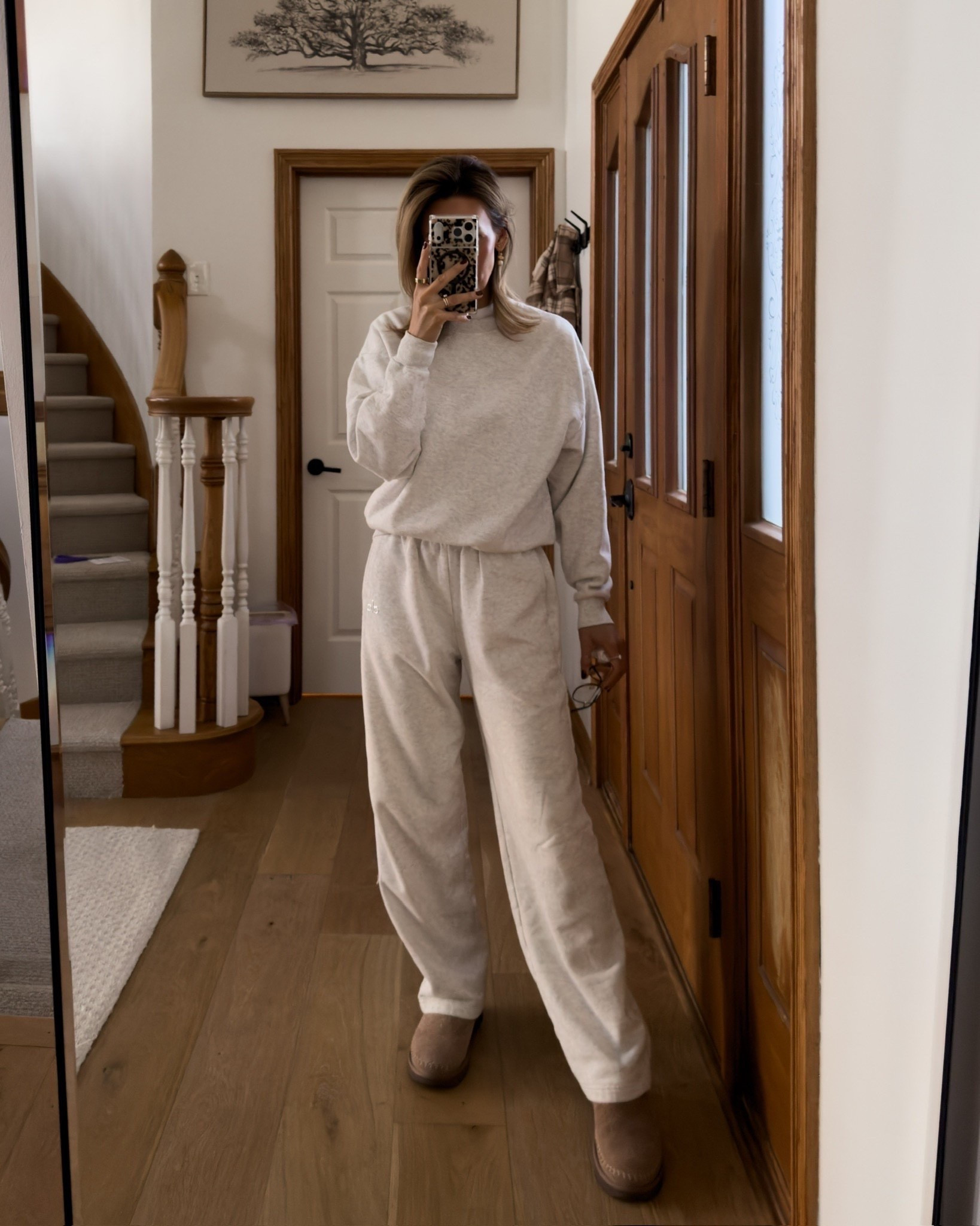 Loving this set for cozy evenings, I wear this year round and it’s on sale now🙌🏼  top and bottom size xs from alo - fits oversized!