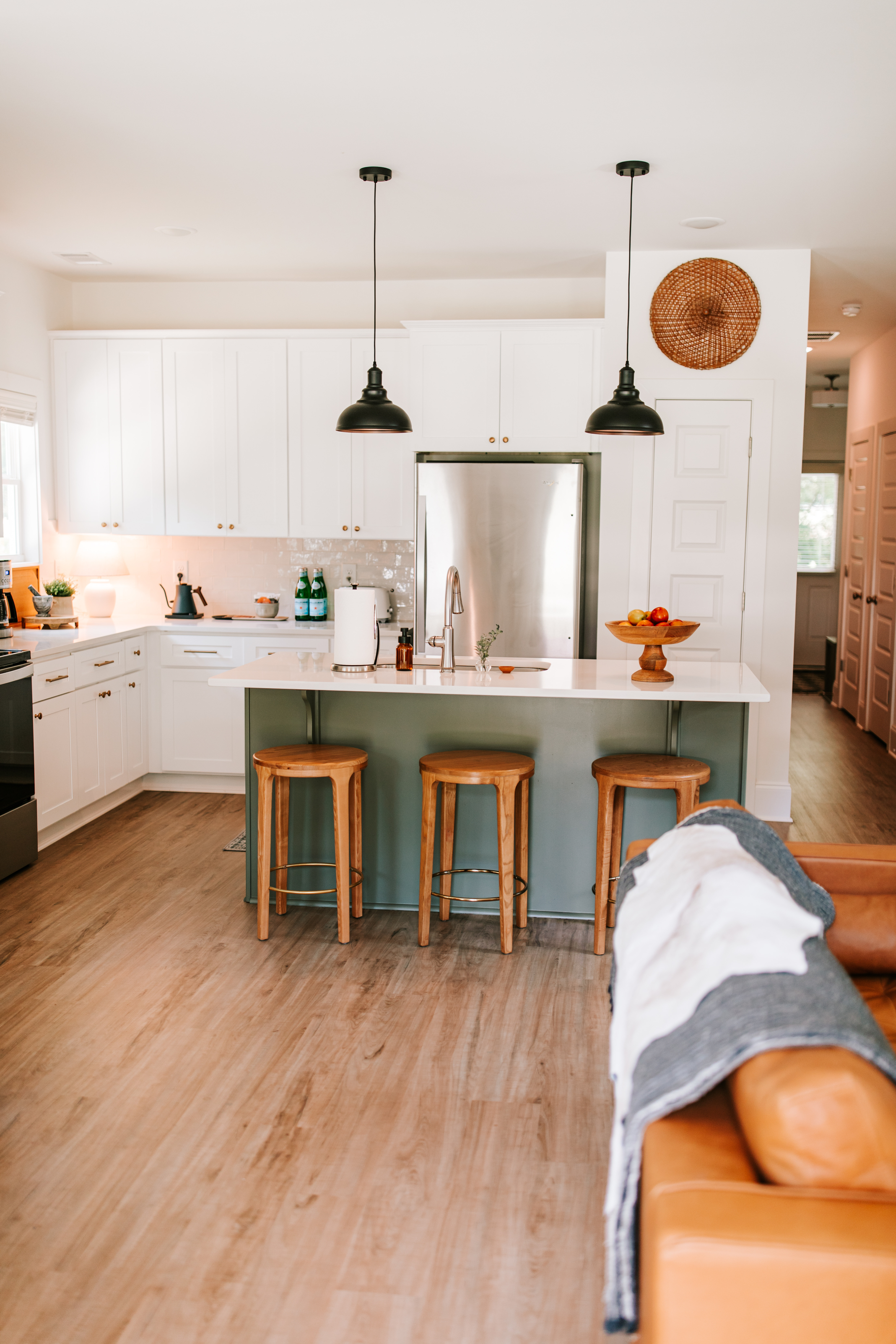 The room guests mention by name in reviews. Everything in frame is linked. #LTKhome 

 #LTKHome