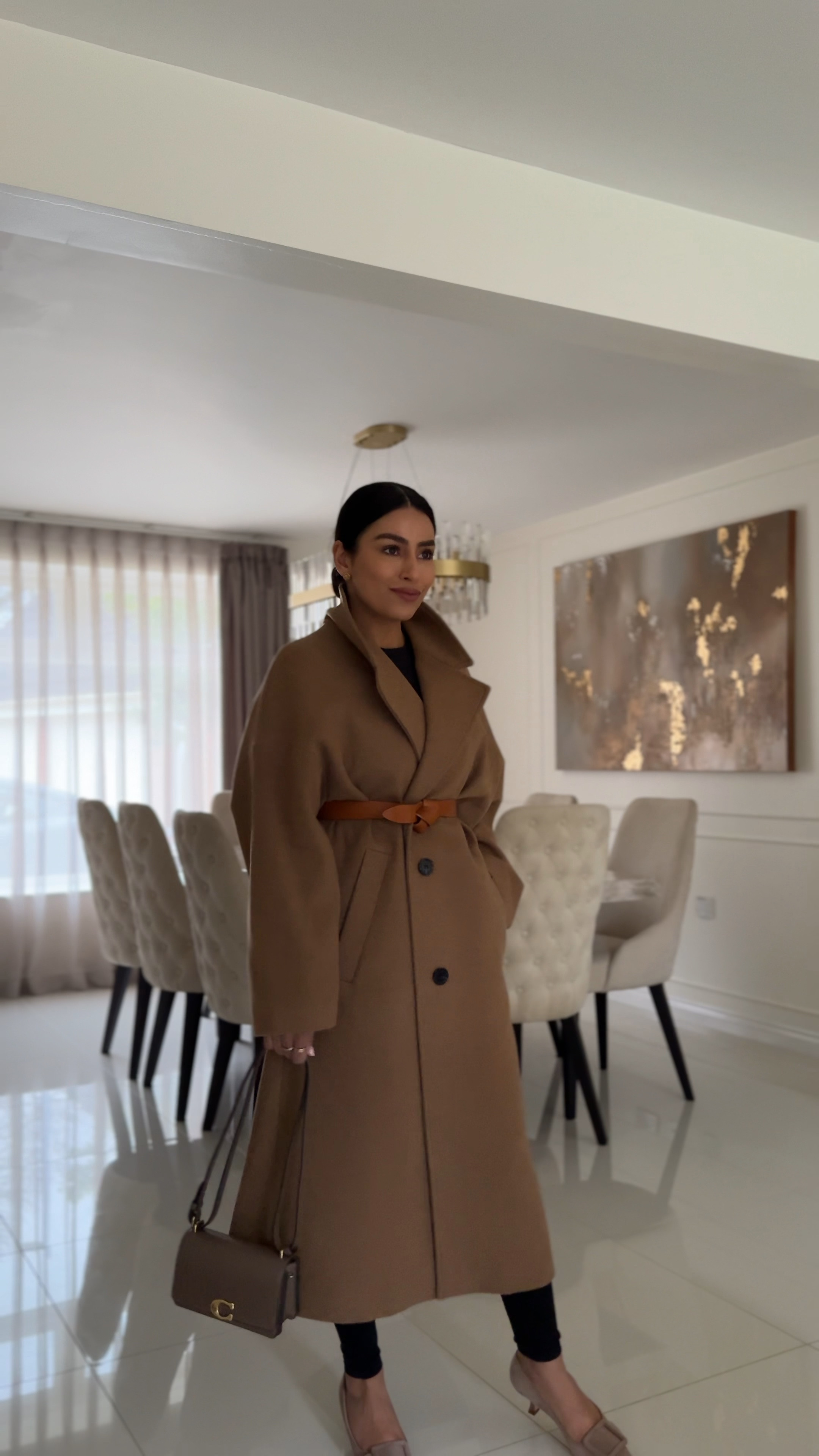 Sleek & Simple. 

#LTKmodest #LTKluxury #LTKFashionMonth