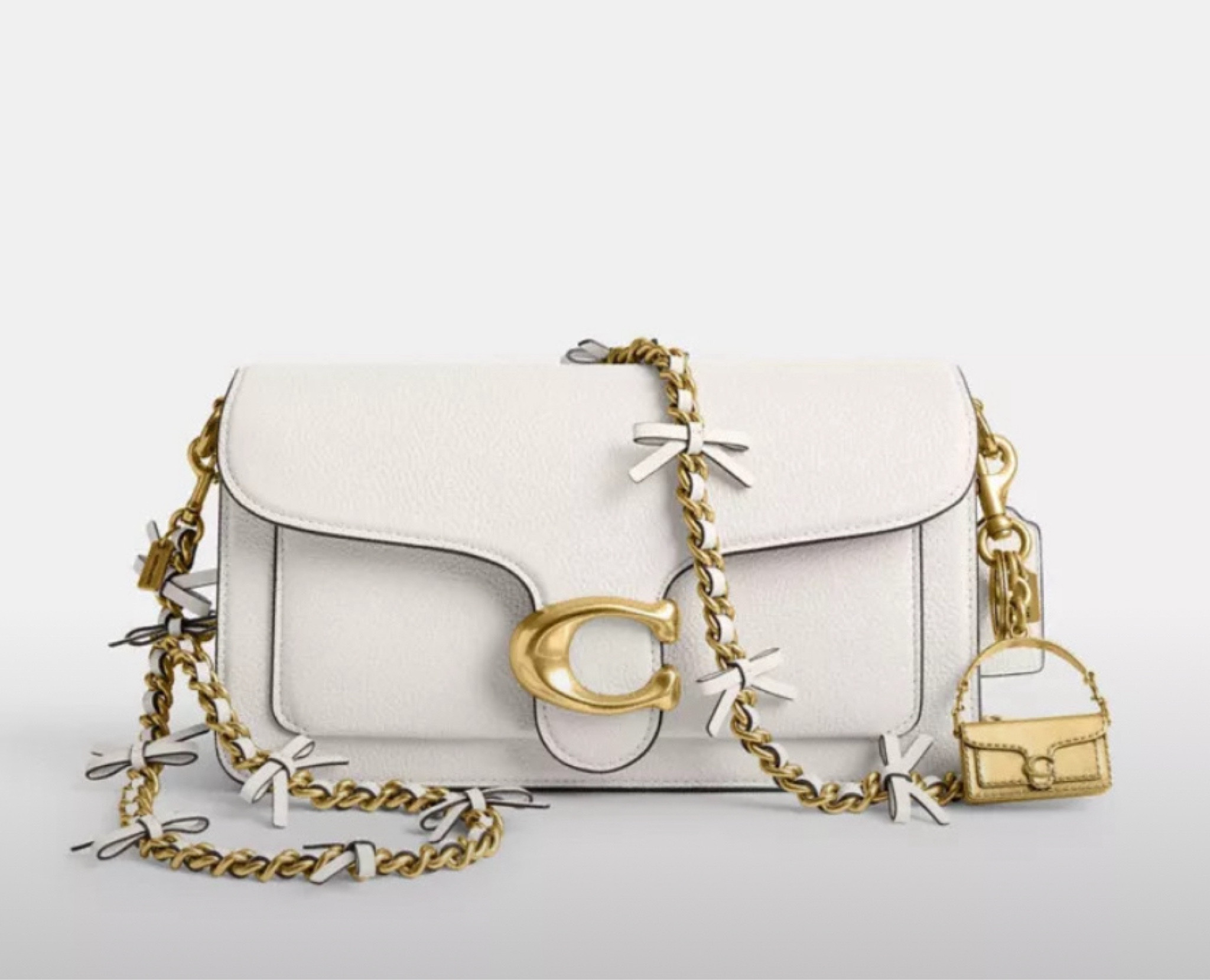 Gifts for mom! Christmas gifts for your mom! 

#LTKGiftGuide #LTKHoliday #LTKCyberWeek