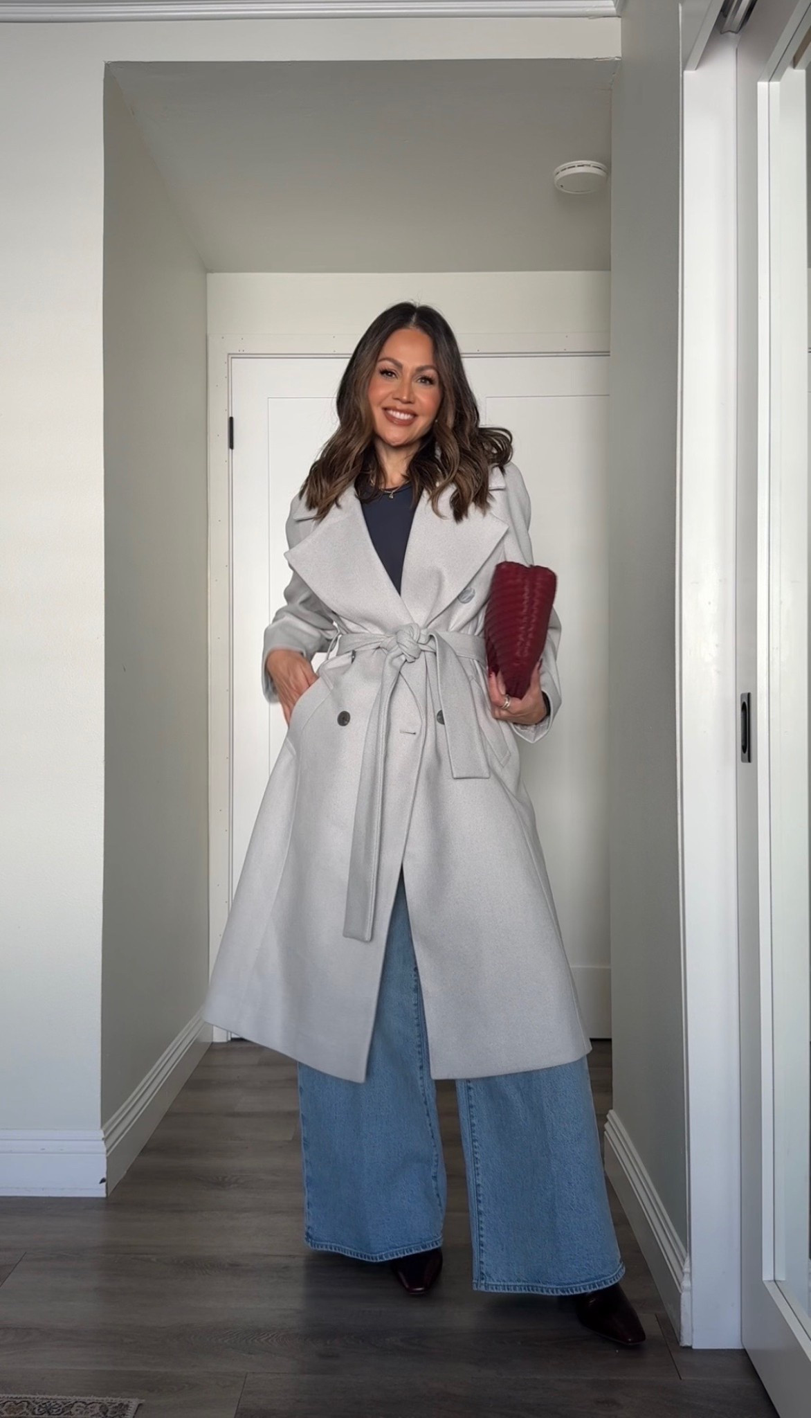 Winter coat style❄️ Coat small/wide leg jeans 2/mesh top small/

#LTKGiftGuide #LTKHoliday #LTKSeasonal