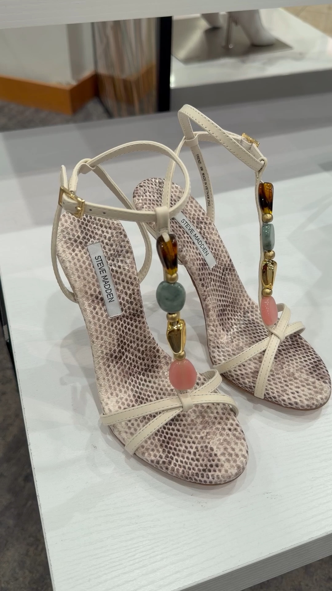 Love these heels for a tropical vacation! 

#LTKootd #LTKPetite #LTKSeasonal