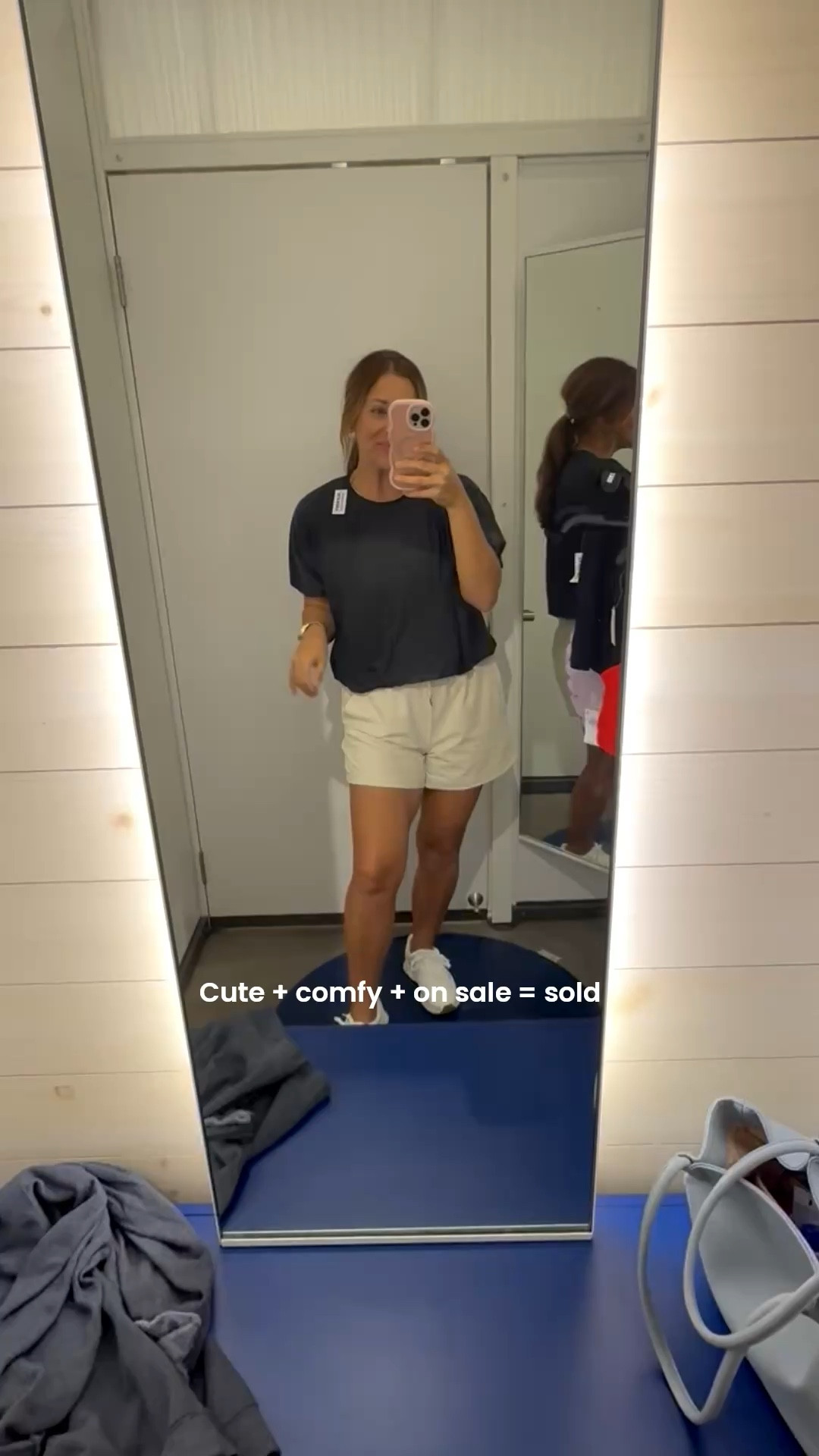 Old navy’s sale is so good right now! I’ve been stocking up for spring and summer. These will be so good for chasing after kids, ball park days, outdoor play..

S top
M shorts
5’4” 150 lbs

#LTKActive #LTKSaleAlert #LTKmomlife