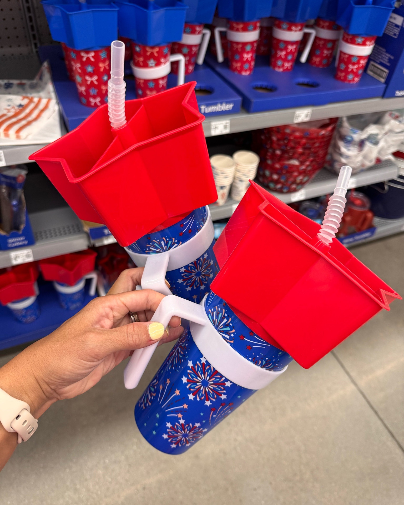 Walmart 4th of July ❤️🤍💙#4thofjuly #july4th #walmartfinds #walmartjuly4th #patrioticwalmartfinds