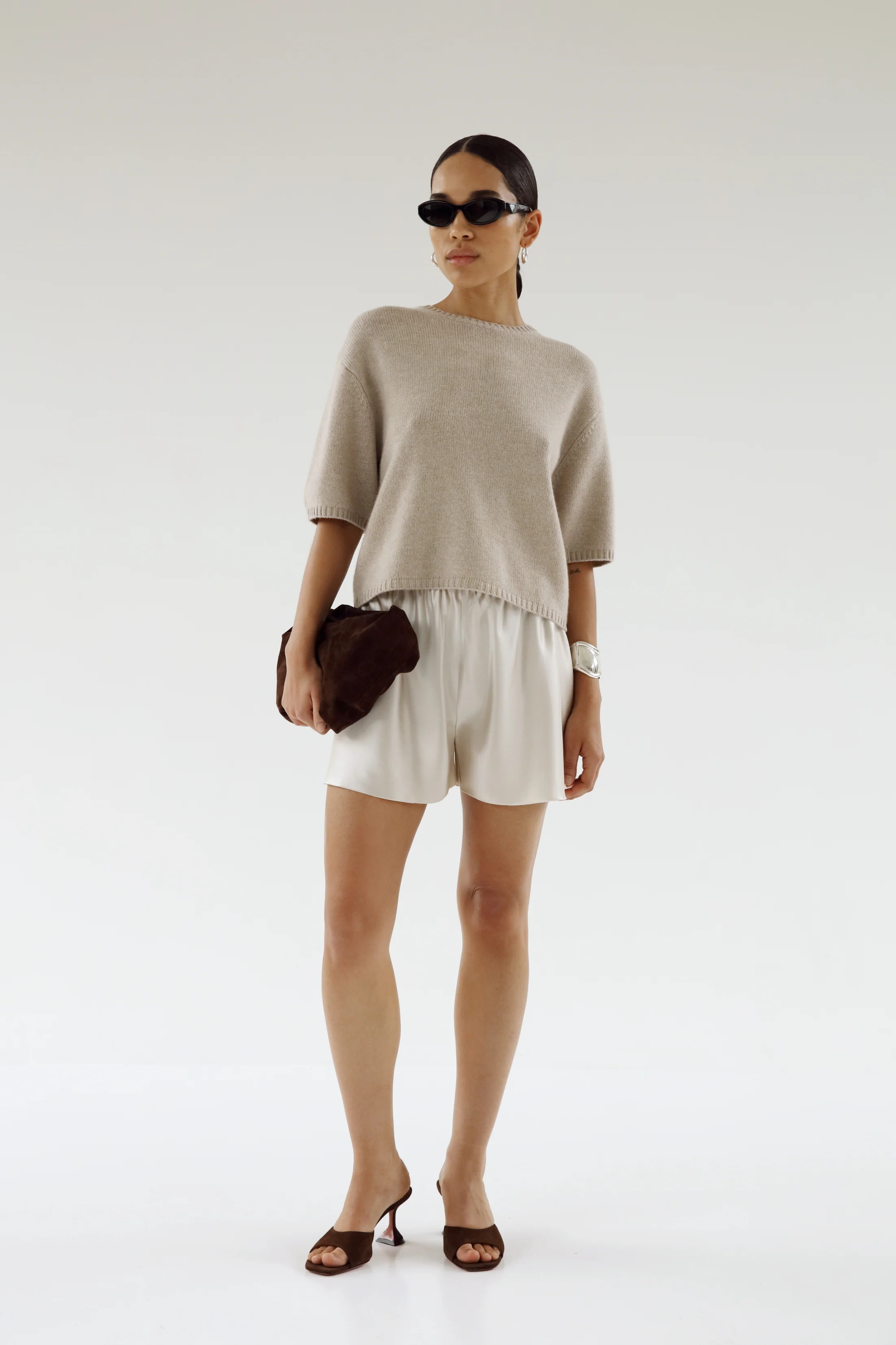 Fei T-shirt, taupe | Almada Label