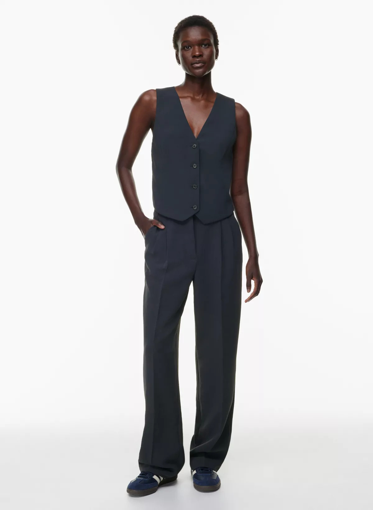 THE EFFORTLESS PANT™ | Aritzia
