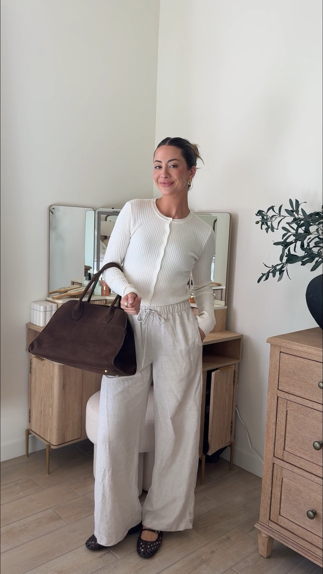 Mom outfits I’d actually wear! 

#LTKmomlife #LTKootd