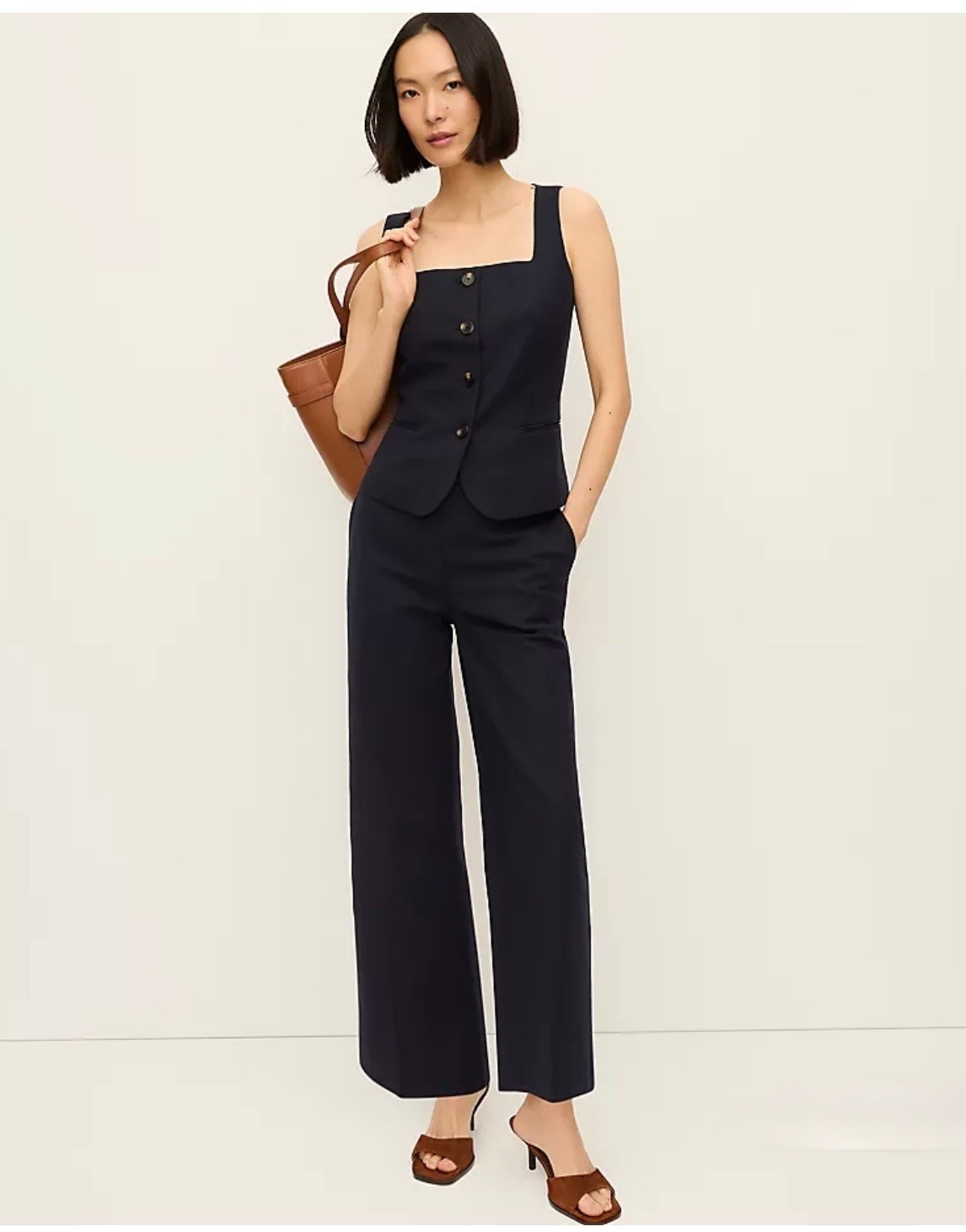 work outfits

The High Rise Everyday Ankle Pant in Doubleweave

#LTKSeasonal #LTKOver40