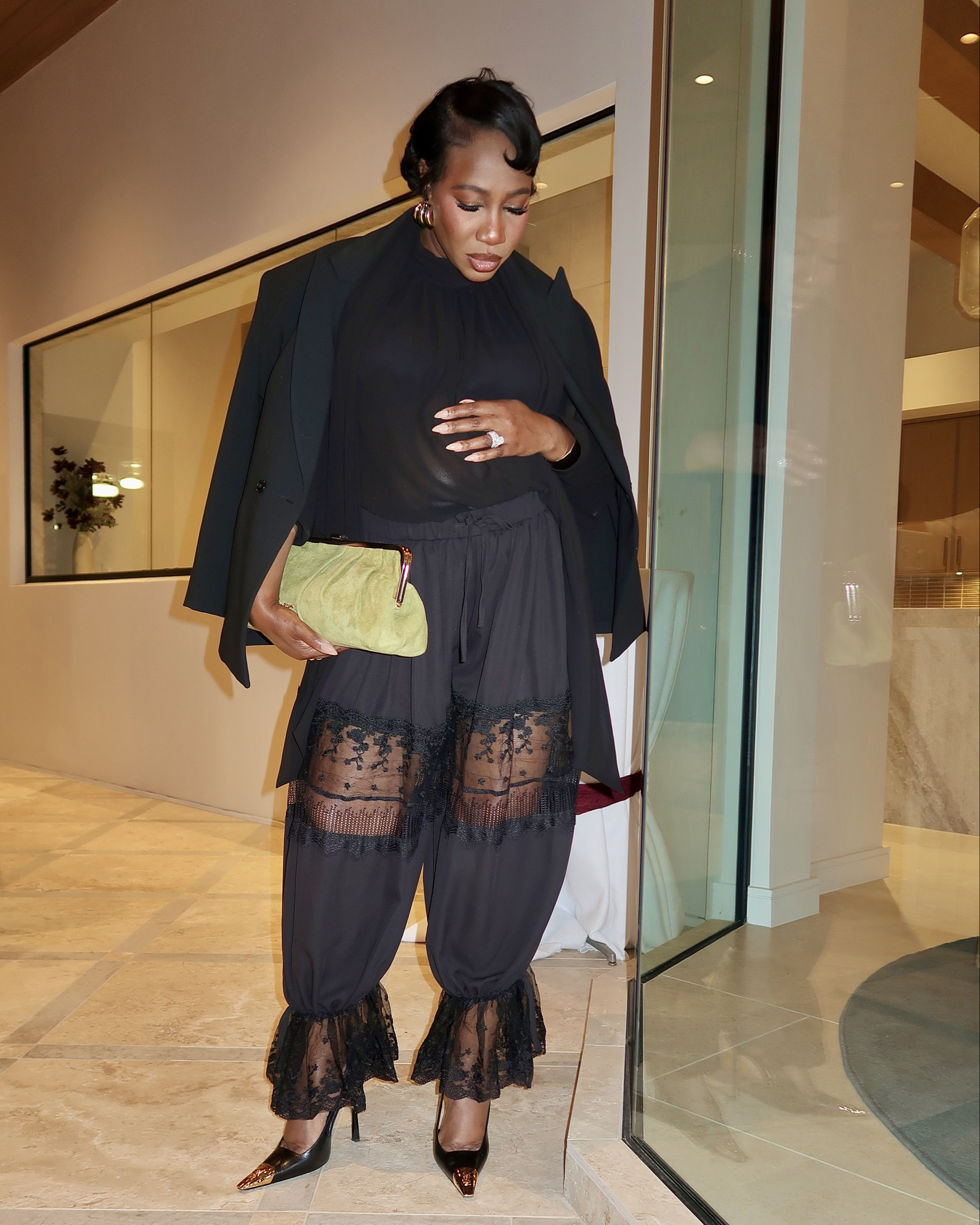 48 hours in Austin… 
Cocktail hour with BK Beauty
YouTube Shopping workshop 
Hotel stay at Omni Downtown Austin 10/10


#LTKTravel #LTKootd #LTKBump