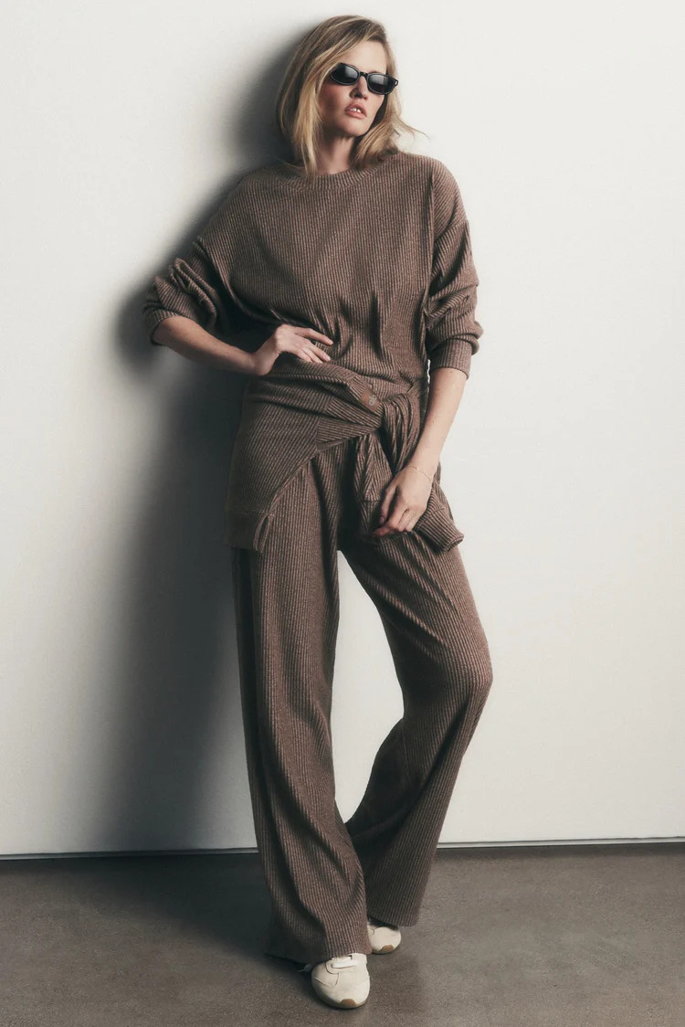 Muse Wide Leg Pant | Alo Yoga