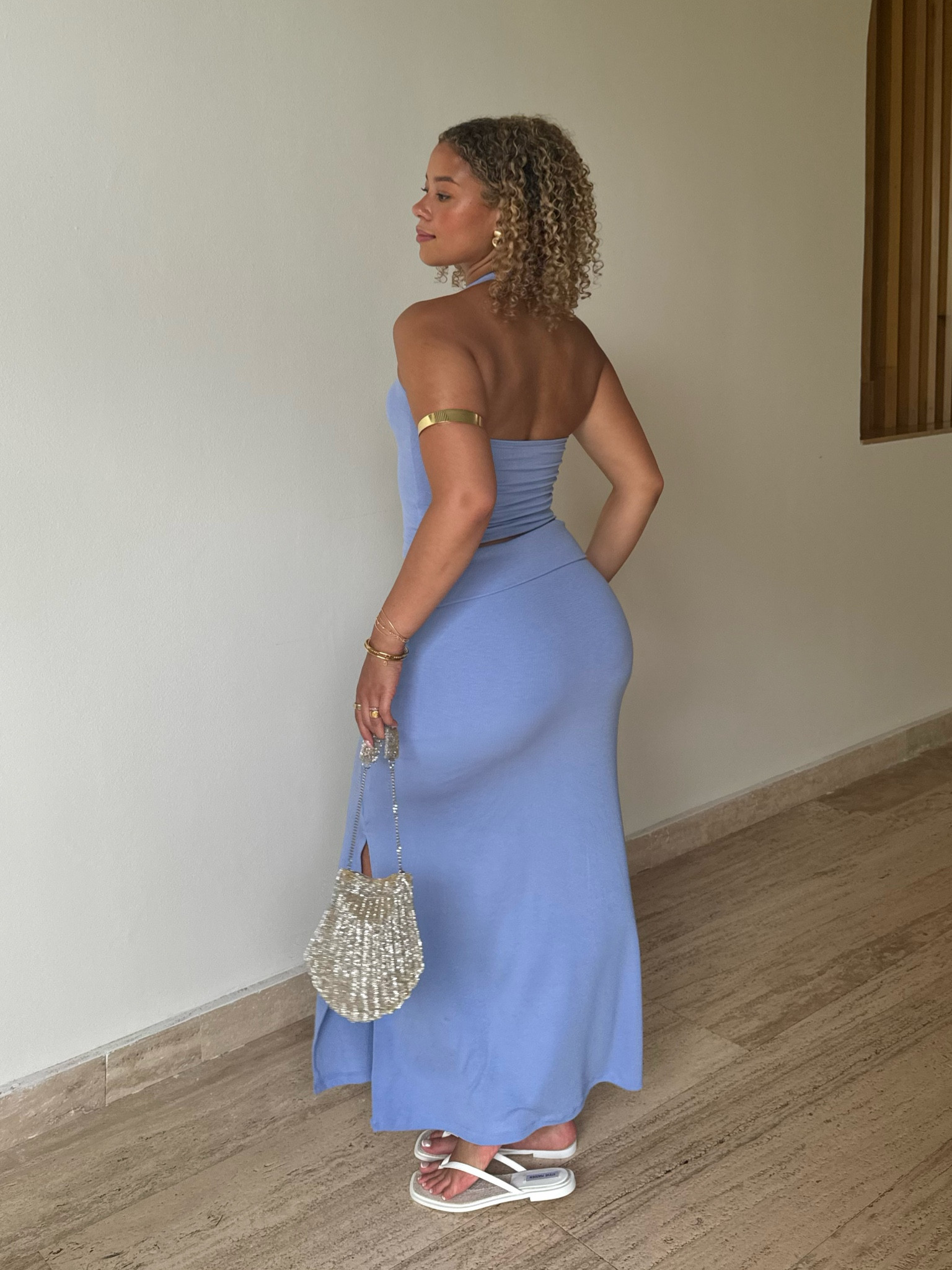 top: small 
Bottoms: large 
shoes: 10 
Purse is from Zara 