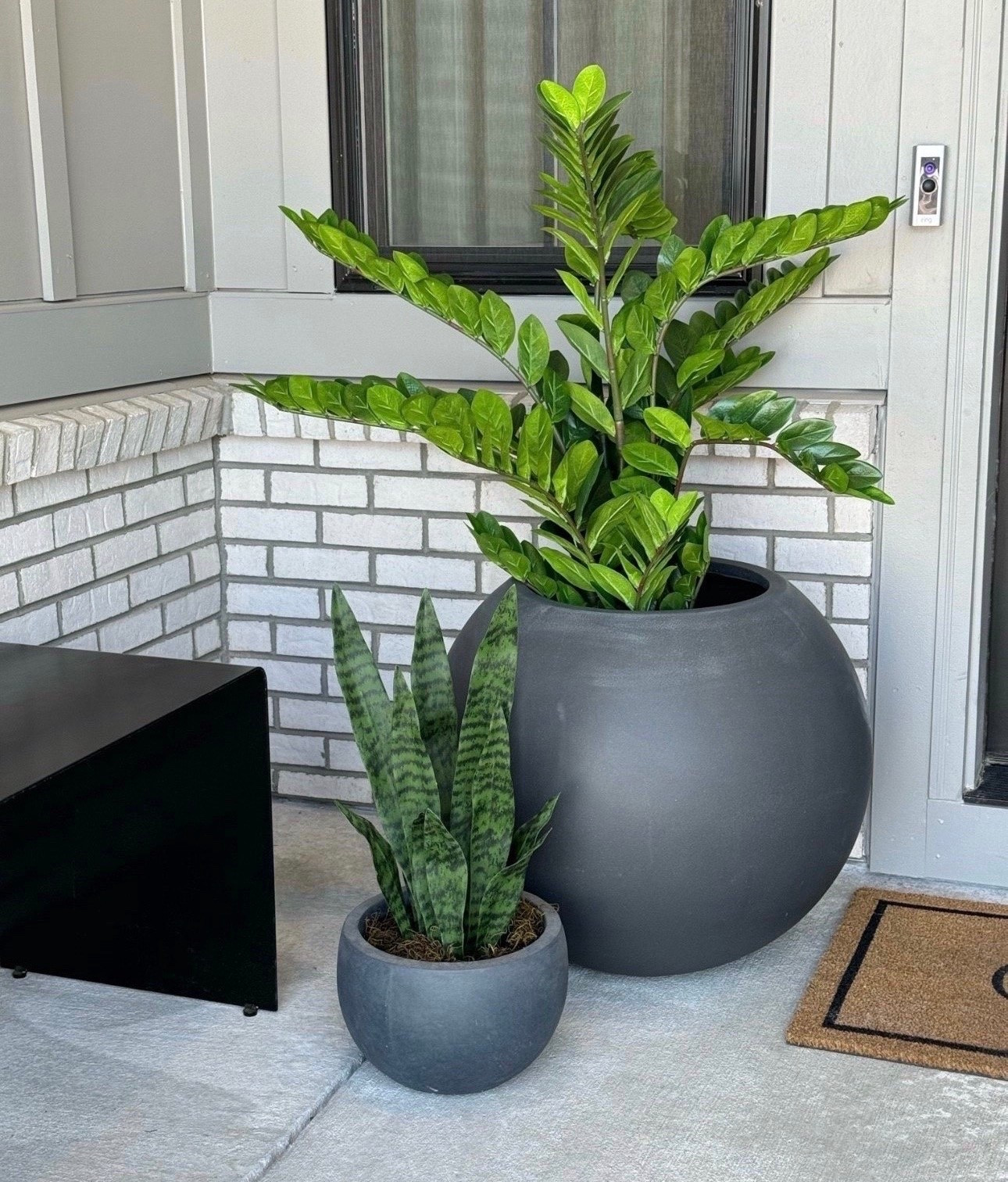 Porch 
Spring 
Home decor 
Planter

#LTKSeasonal #LTKdayinmylife #LTKHome