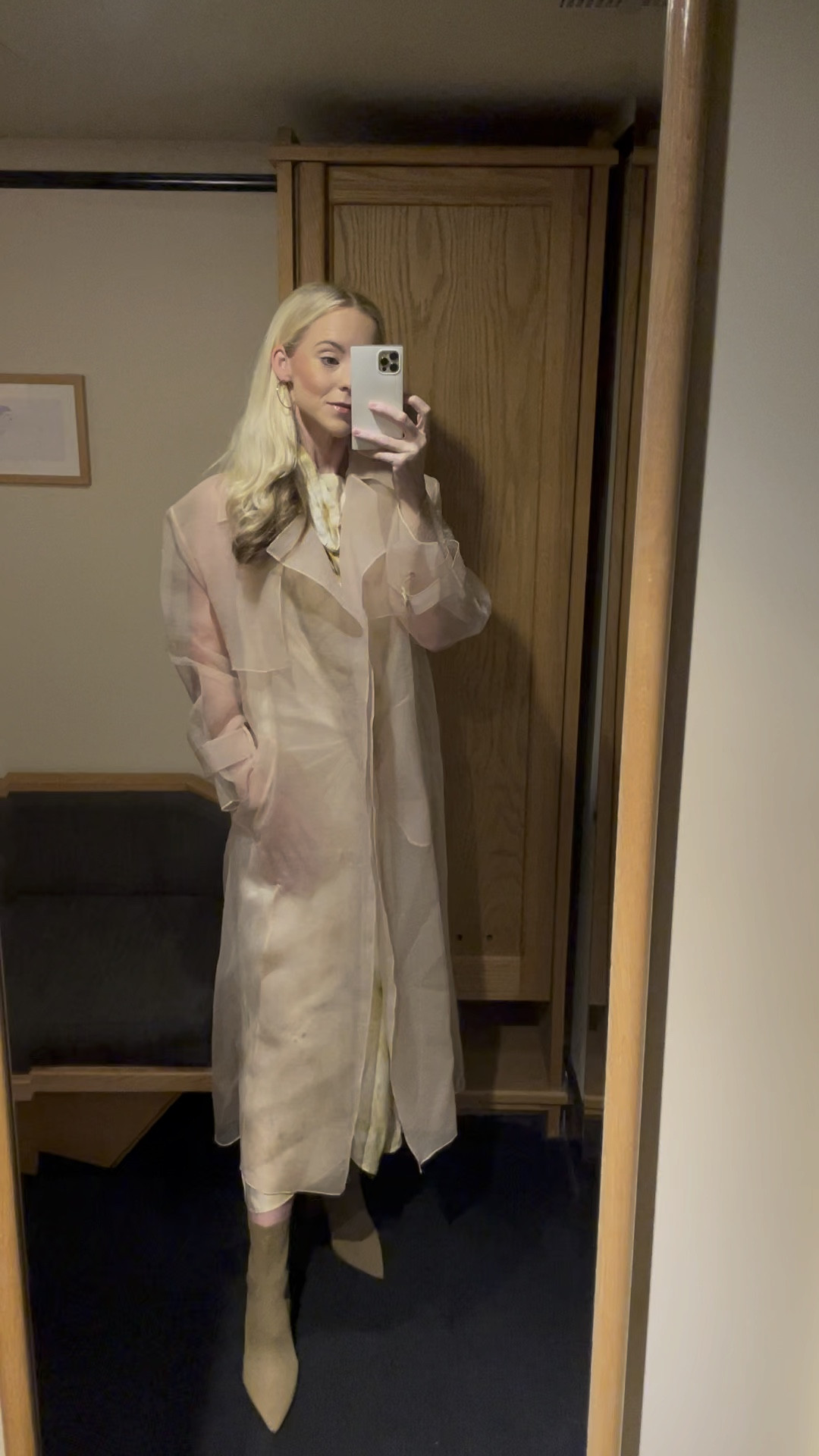 The only way to dress for New York Bridal Fashion Week in October 🤎

Dress and shoes are from ZARA and organza trench coat is from The Elizabeth Chronicles

#LTKworkwear #LTKtravel #LTKstyletip