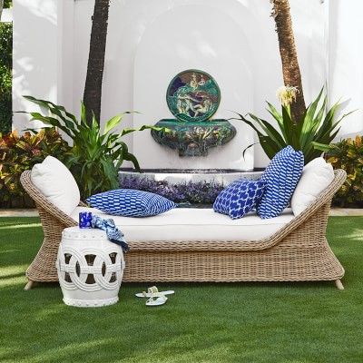 Manchester Outdoor Settee | Williams-Sonoma