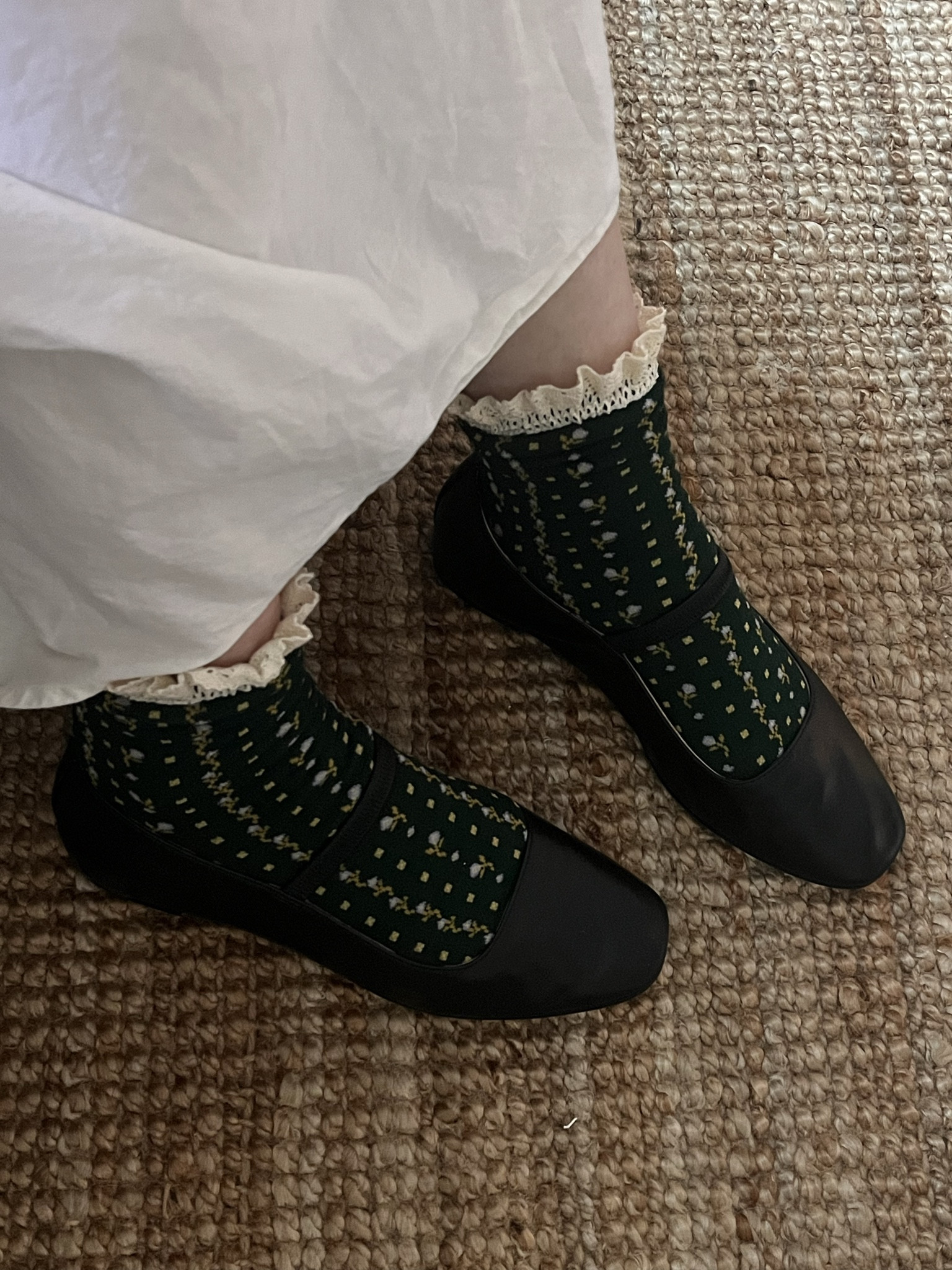 Family photos, Christmas edition 🌲 (Baby clothes are Zara and Jamie Kay)

#LTKHoliday #LTKbaby #LTKSeasonal