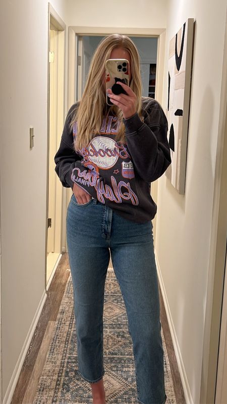 Comfy weekend OOTD ❤️

I sized down in these jeans to 26 (normally a 27). They are super high rise and fit like a glove! 

#LTKunder50 #LTKSeasonal #LTKunder100