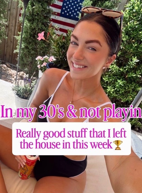 The ginghamn shorts is the photo of the girl in the bikini top! I have no idea why that is the photo they chose for the product image😅