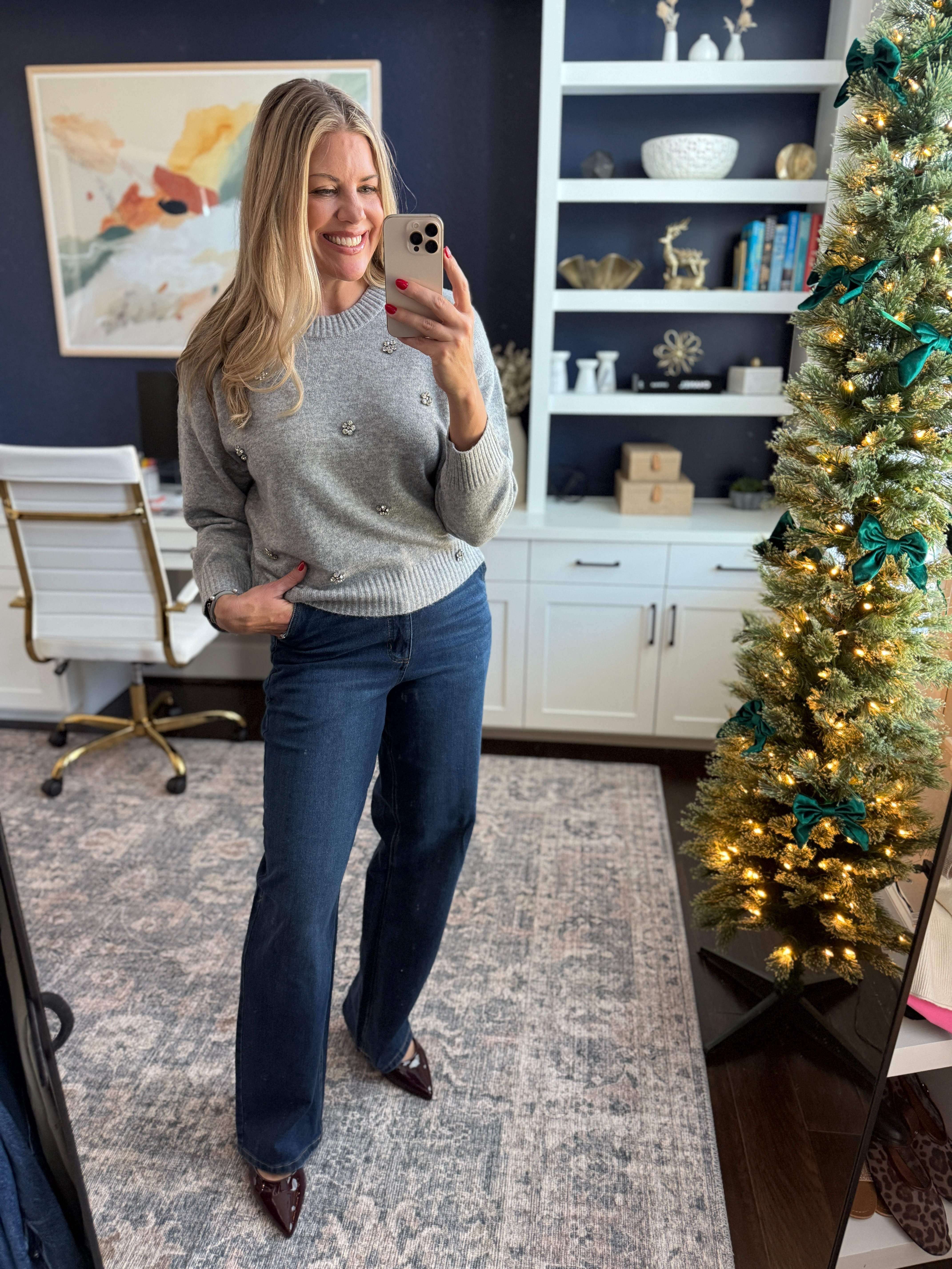 Loveeeee this sweater!😍 It's super soft and has just the right amount of sparkle. Great for a holiday party or NYE. 

 #LTKHoliday #LTKootd #LTKOver40