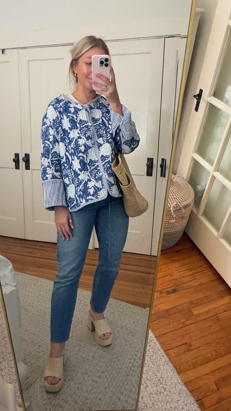 Patchwork Quilted Jacket (under $50) fall outfit.

SIZING INFO
Jacket: sized up to a large to make it really oversized 

Jeans: fit TTS wearing a 2R (on sale)

Sandals: also fit TTS