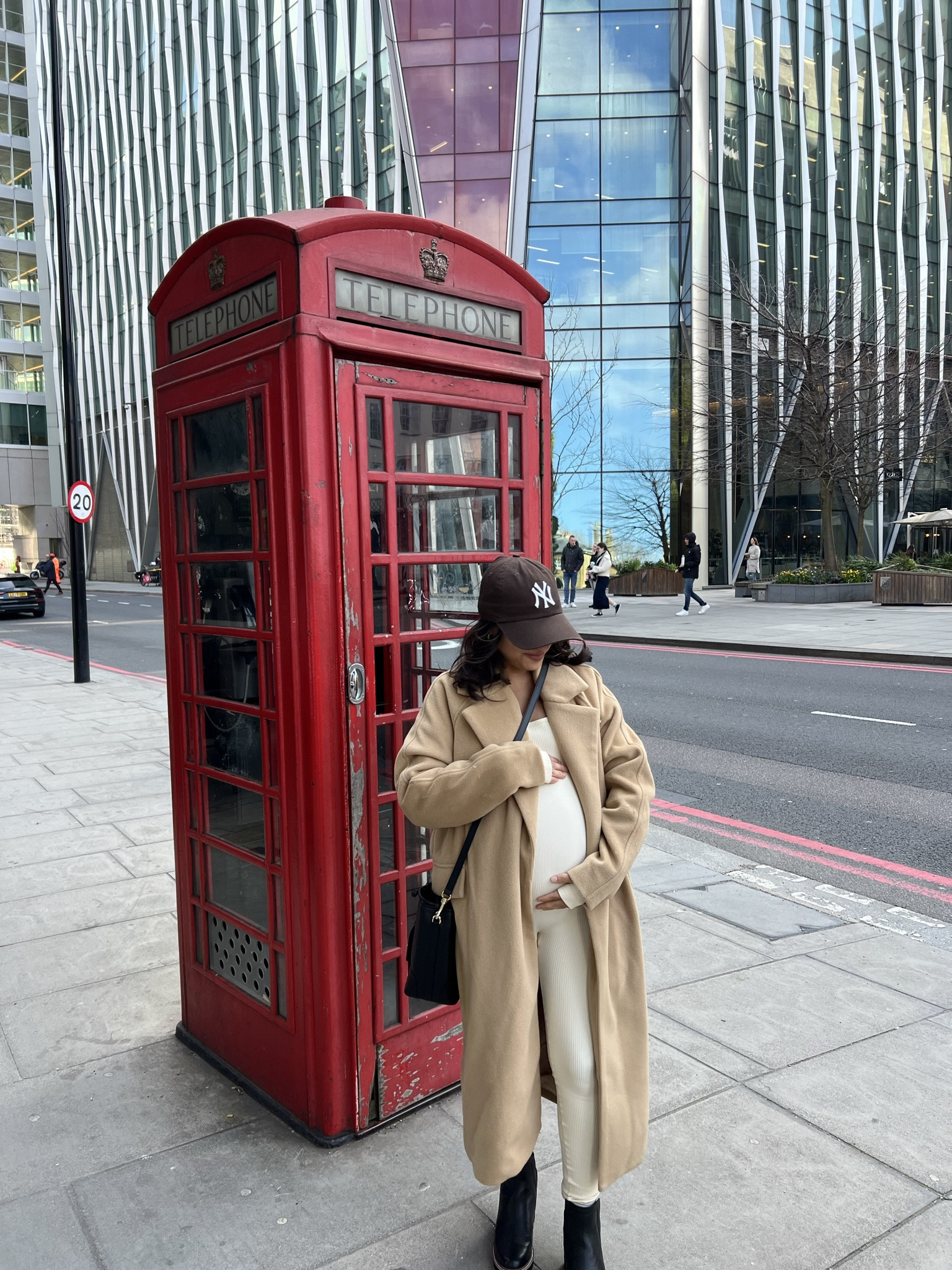 My London outfit 🇬🇧
Romper: size small
Long coat: size small 
Scarf is from Madewell but sold out 

#LTKbump