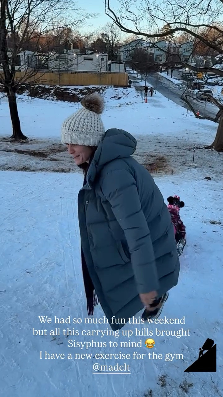 
This coat by Duluth is the real deal. So comfortable and extremely warm. Great quality. Countless great features like straps to keep it on better, internal pockets, and side vents. Runs TTS. Wearing a small. 10/10 recommend. 

We had so much fun this weekend but all this carrying up hills brought Sisyphus to mind 😂
I have a new exercise for the gym  @madclt