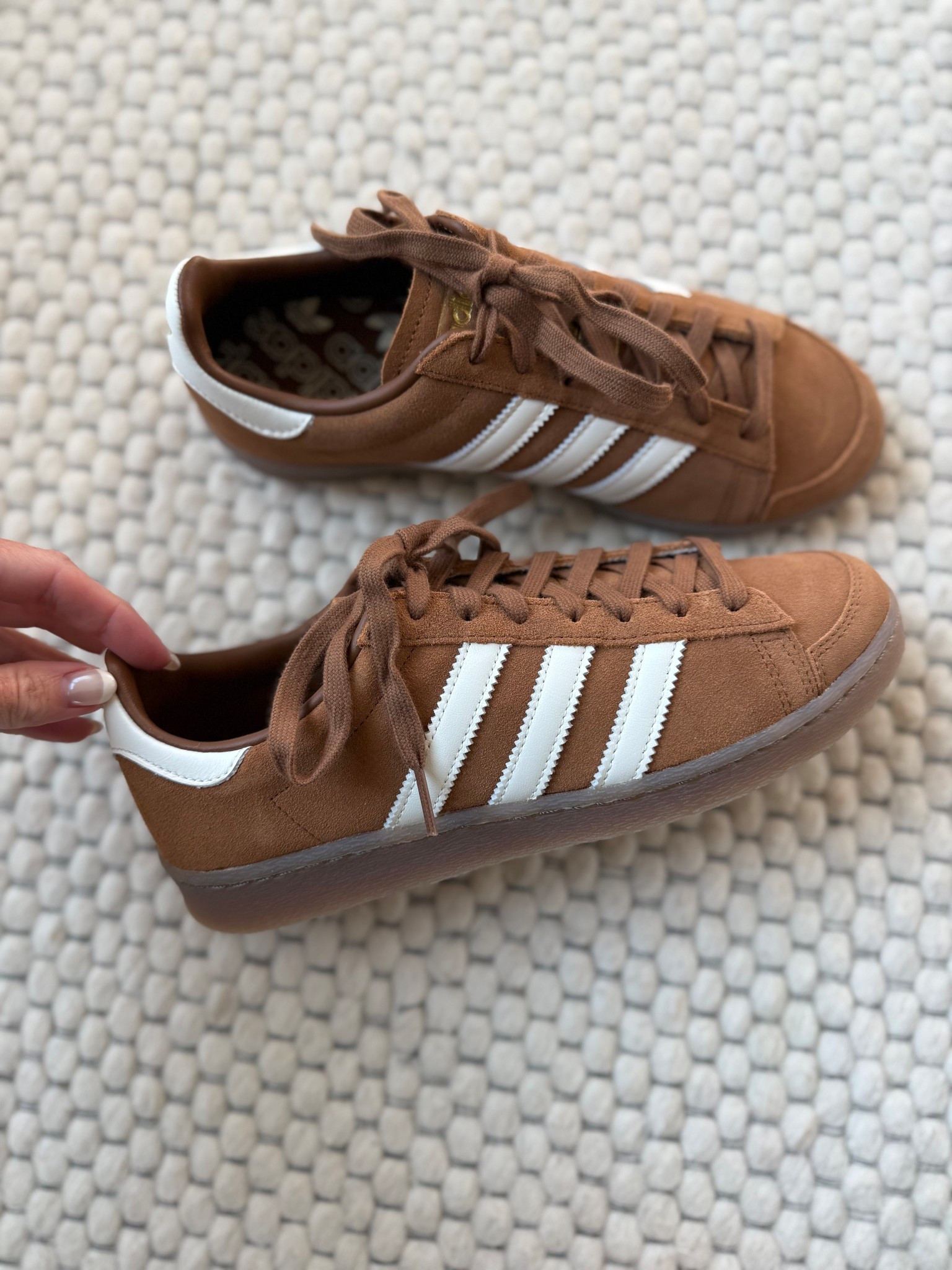 Hello, gorgeous! 🤎🍁🍂

#LTKShoeCrush #LTKActive #LTKStyleTip