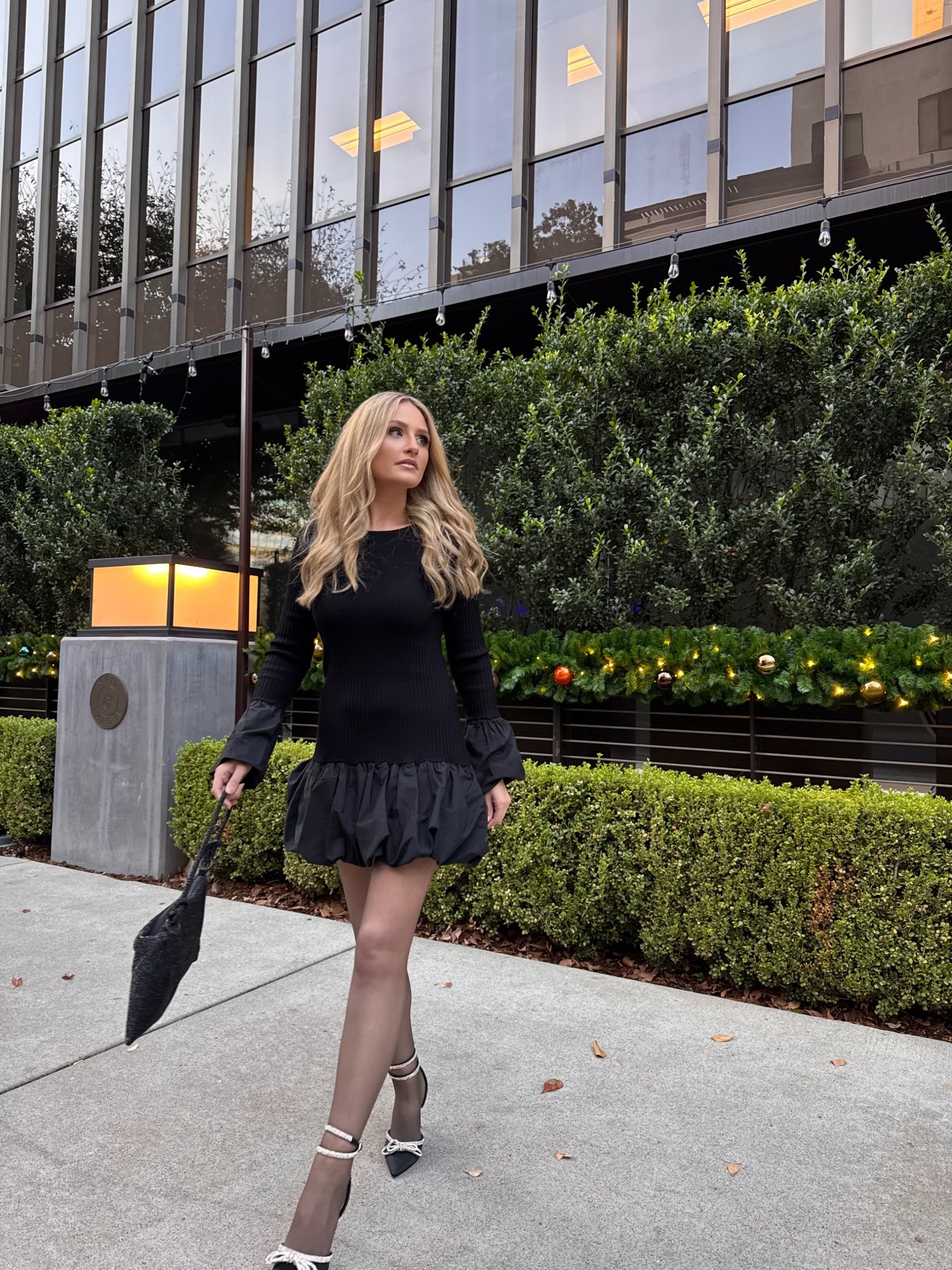 Holiday Dress 🖤




#LTKootd #LTKWedding #LTKHoliday