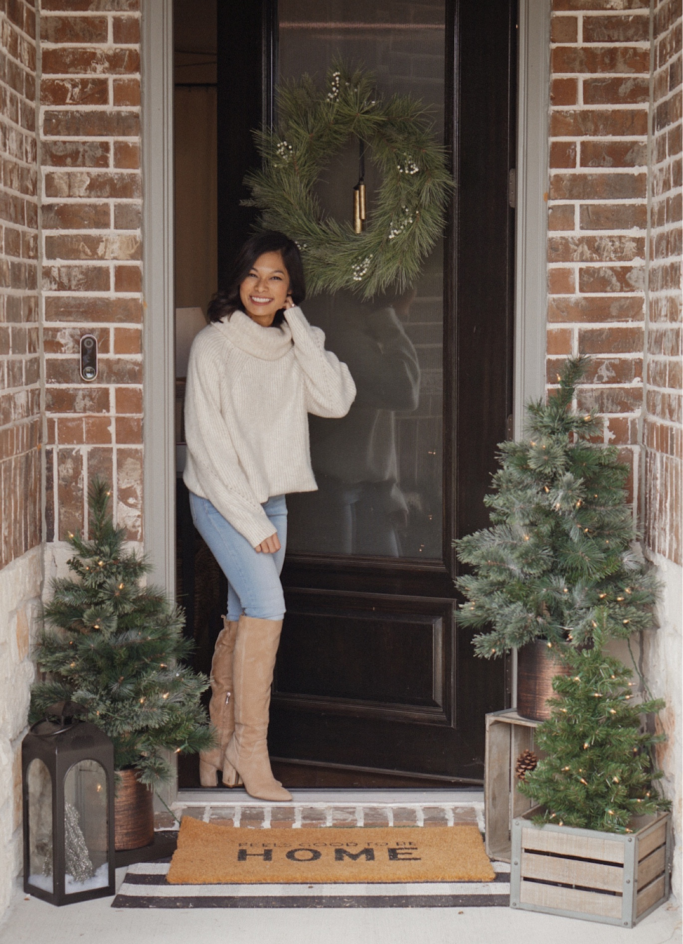 Festive front entryway decorated for Christmas and the Holidays. My entryway Christmas Trees are on sale 50% off! It's 2 pc and comes prelit!


Christmas tree, Front Porch, Front Entryway, Christmas Decor, Seasonal Decor, Holiday Decor, Rustic Holiday Decor, Black Lantern, Christmas Doormat, Buffalo Plaid Doormat, knee high boots, sweater, Christmas style

#LTKHoliday #LTKSeasonal #LTKHome