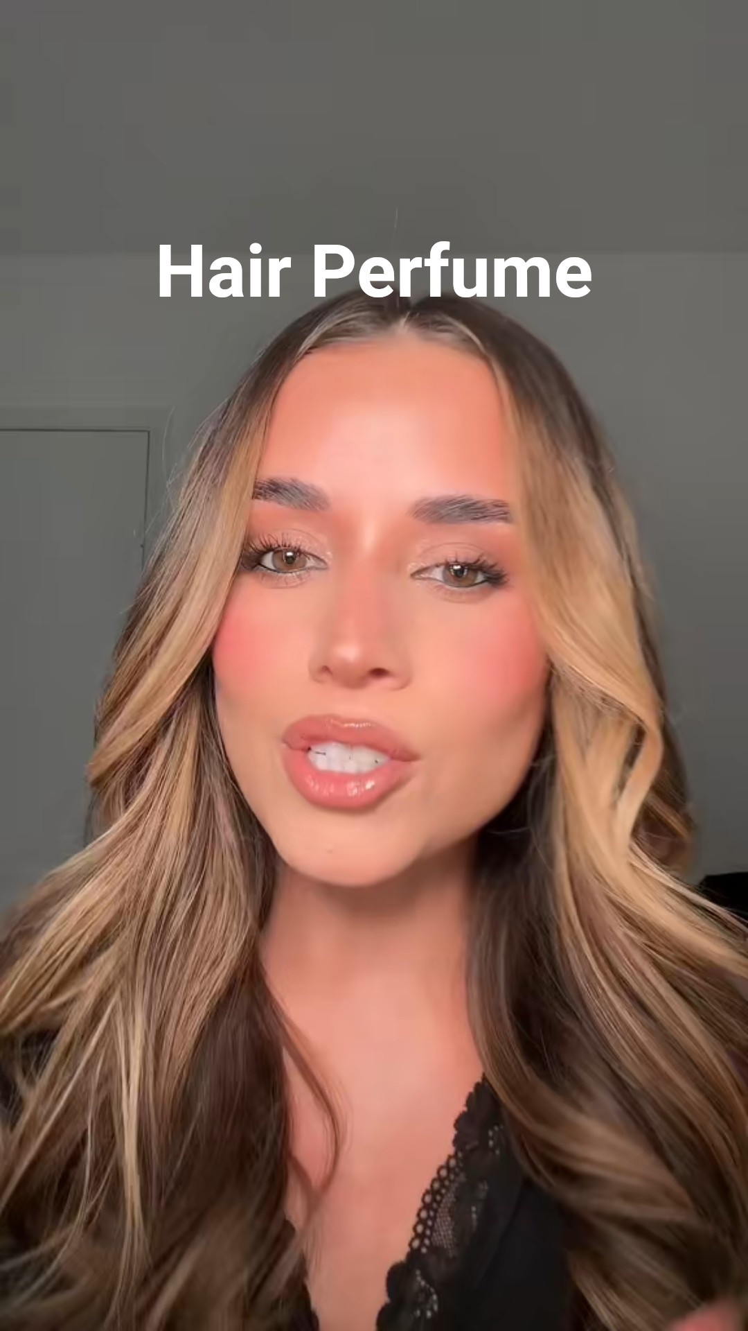 Gisou Honey Infused Hair Perfume Mini

#LTKBeauty #LTKFindsUnder50 #LTKGiftGuide