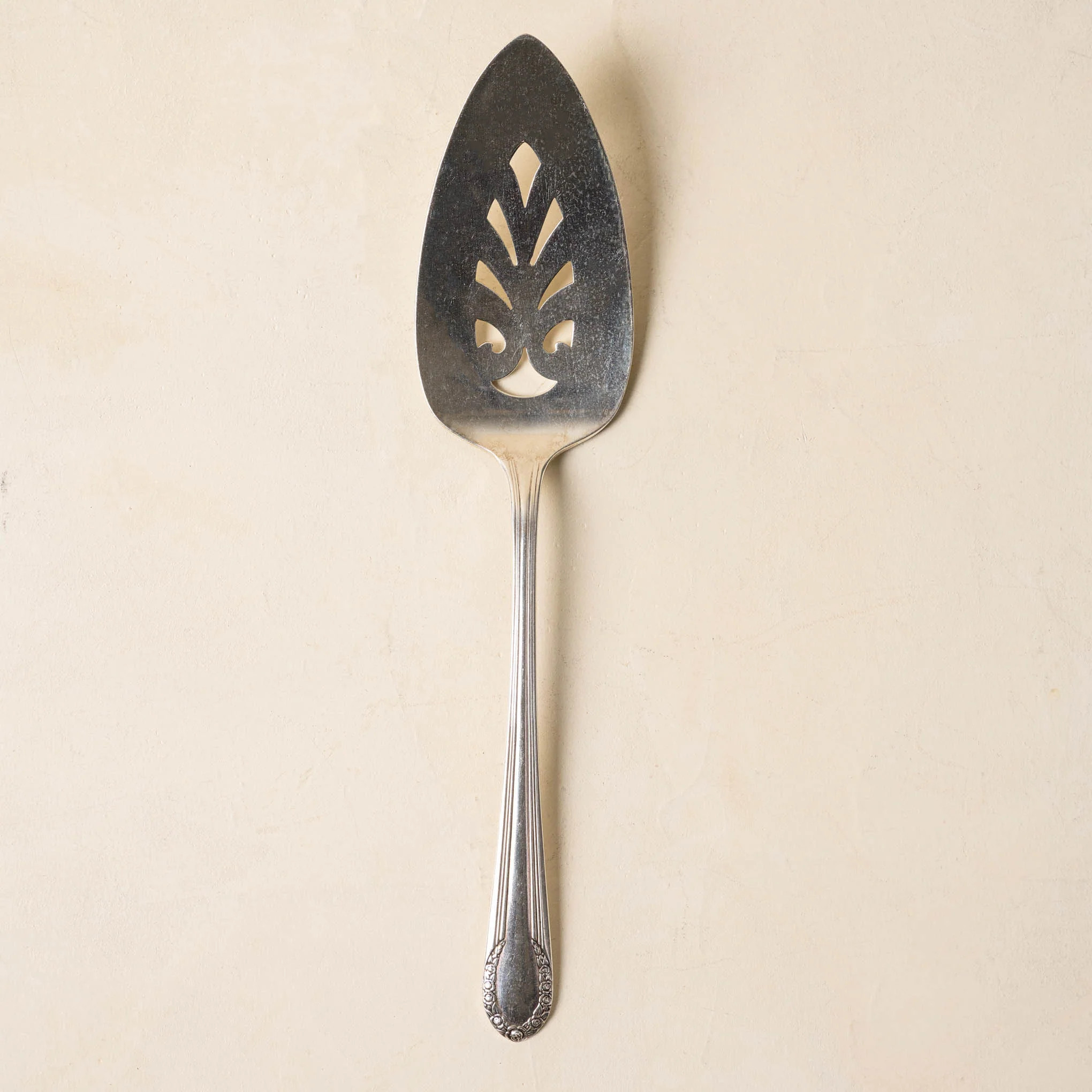 Vintage Pie Server | Magnolia