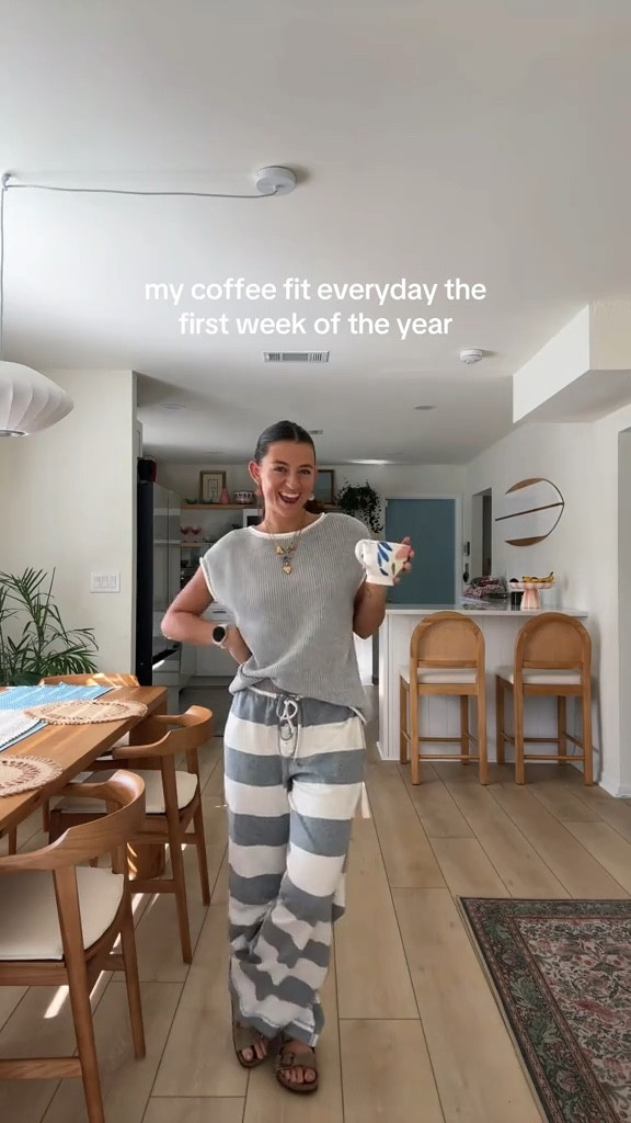 2025’s first week of outfits:) last set is from daily drills being released this week! 

sweater, loungewear, sweatpants, crewneck, vest, winter outfitt

#LTKStyleTip #LTKSeasonal #LTKWatchNow