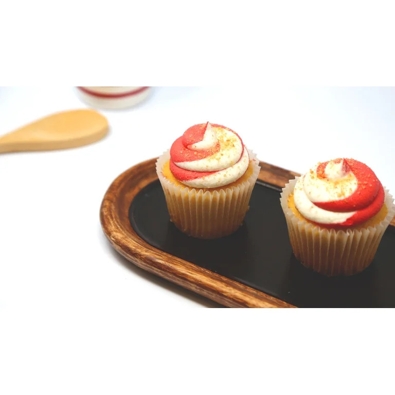 Marketside Strawberry Cheesecake Cupcakes with Cheesecake and Strawberry Icing, 11.7 oz, 4 Count | Walmart (US)