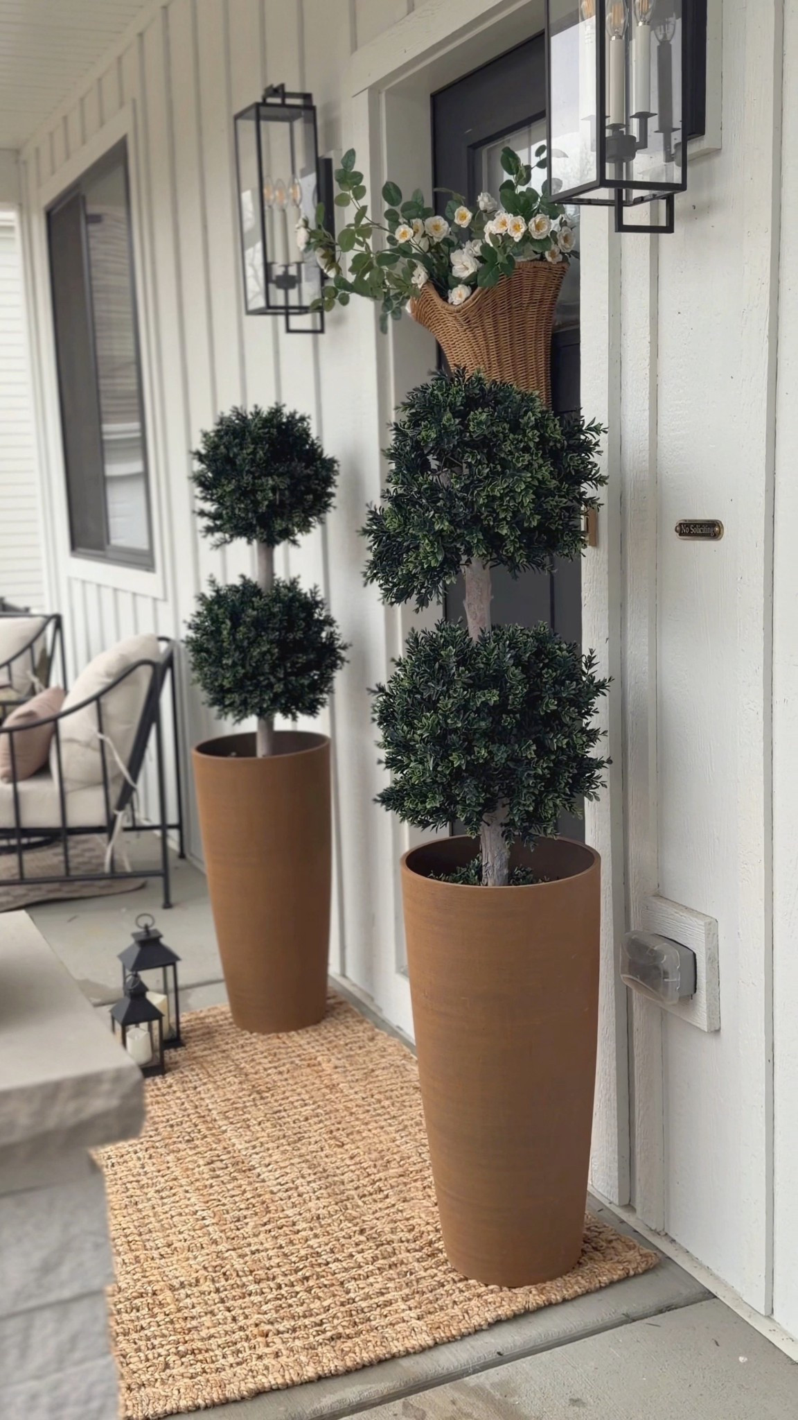 Love this planter + faux topiary tree combo 😍 Such an easy way to add height + interest

@wayfair

#wishyouwerehere #outdoor #Wayfair #Ad #WayfairPartner
