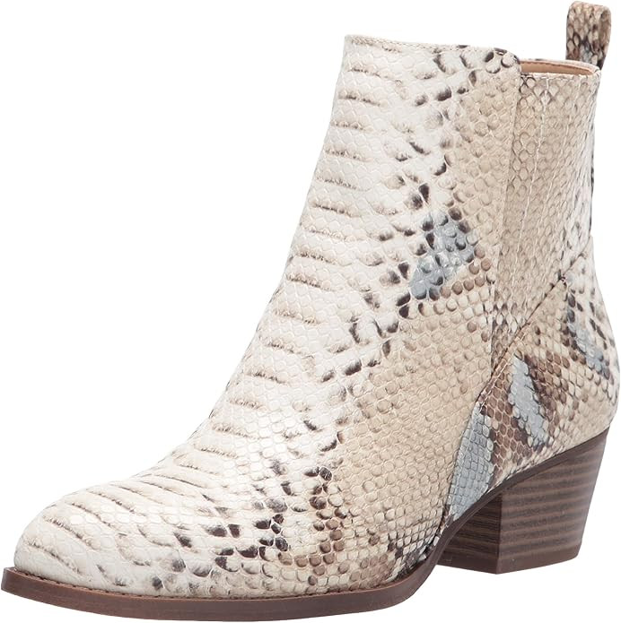 CL by Chinese Laundry Women's Ankle Bootie Boot | Amazon (US)