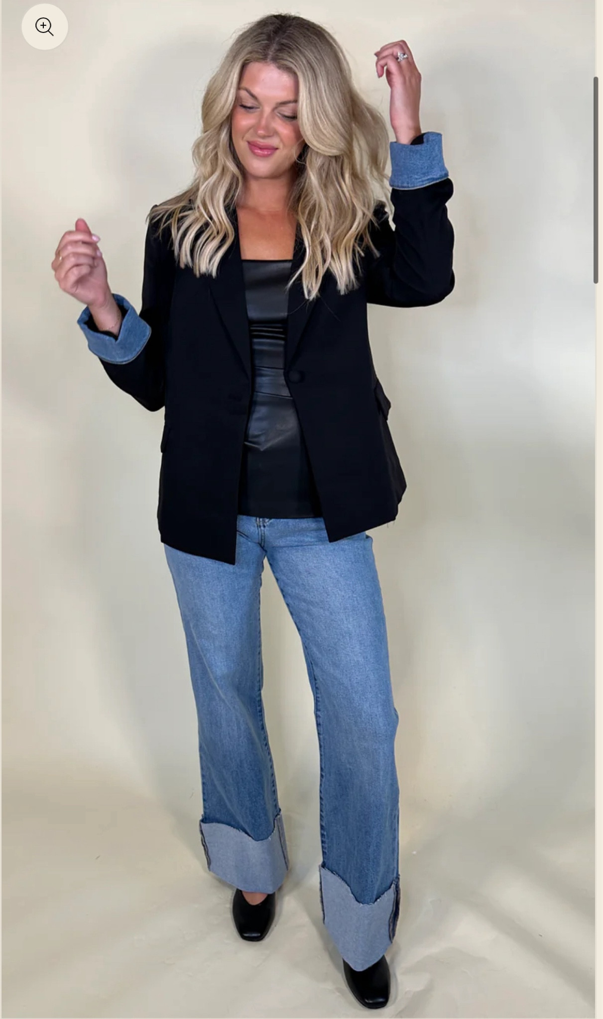 Cutest blazer detail for my office girls 

#LTKSeasonal #LTKFallSale