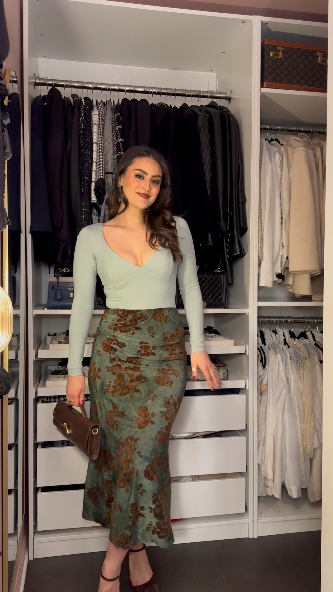 Commense discount code: savinavalentine_12