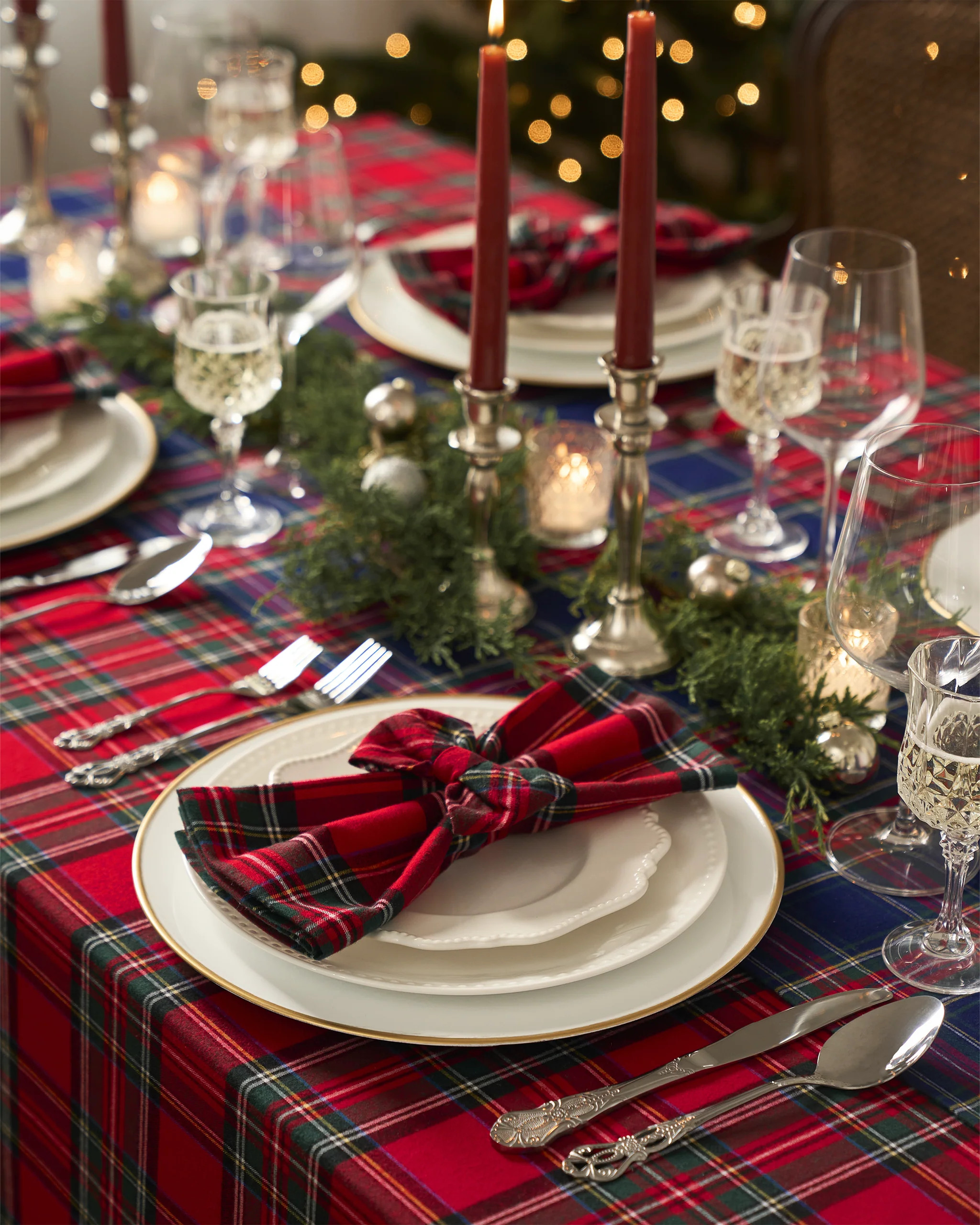 Signature Twill Tablecloth in Imperial Tartan | Petite Plume