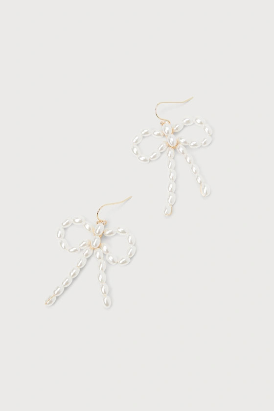 Posh Energy White Pearl Bow Earrings | Lulus (US)