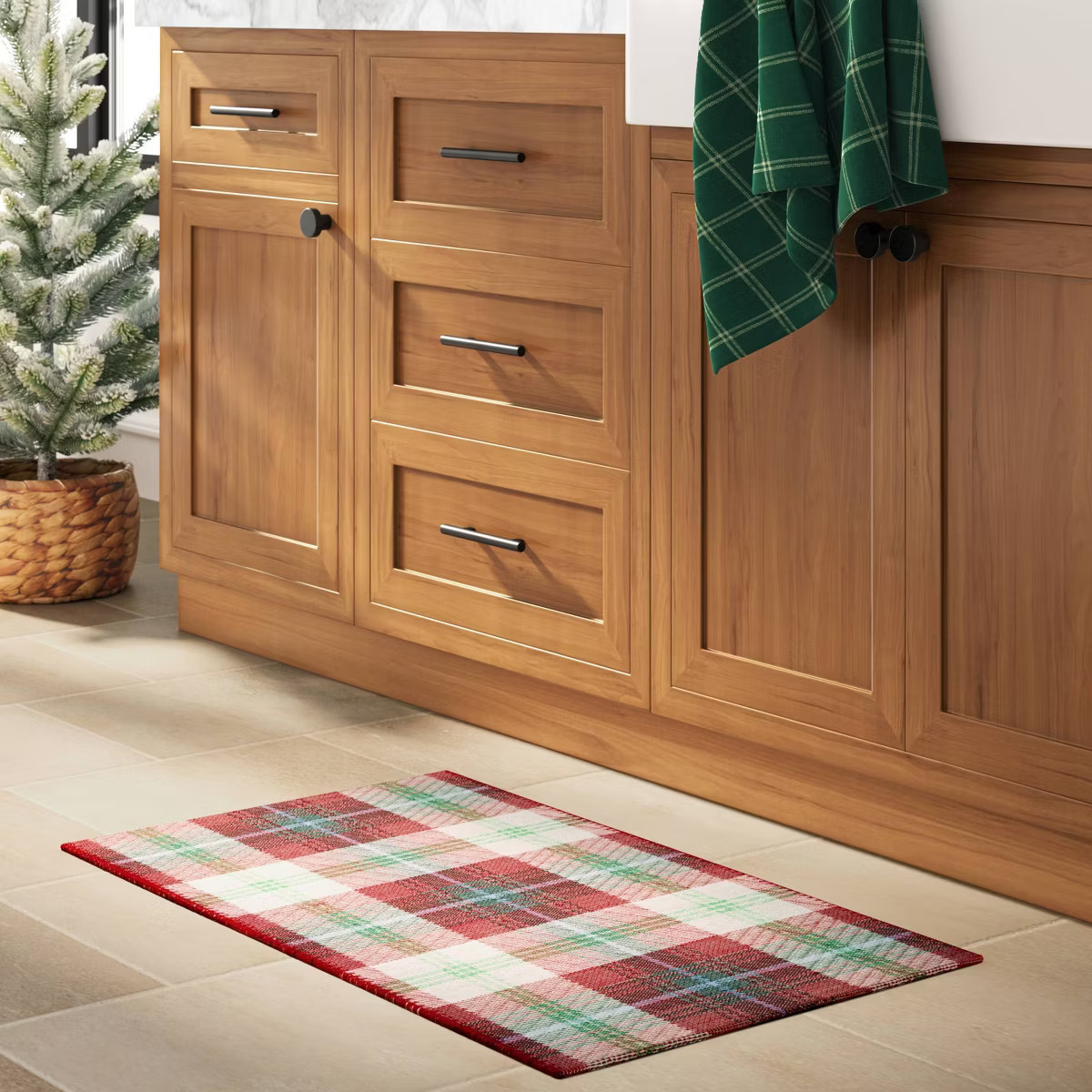 1'8"x2'10" Rectangle Plaid Rug - Threshold™ | Target