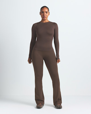 NikeSKIMS Matte Women's High-Waisted Slim Flared Leggings | Nike (US)