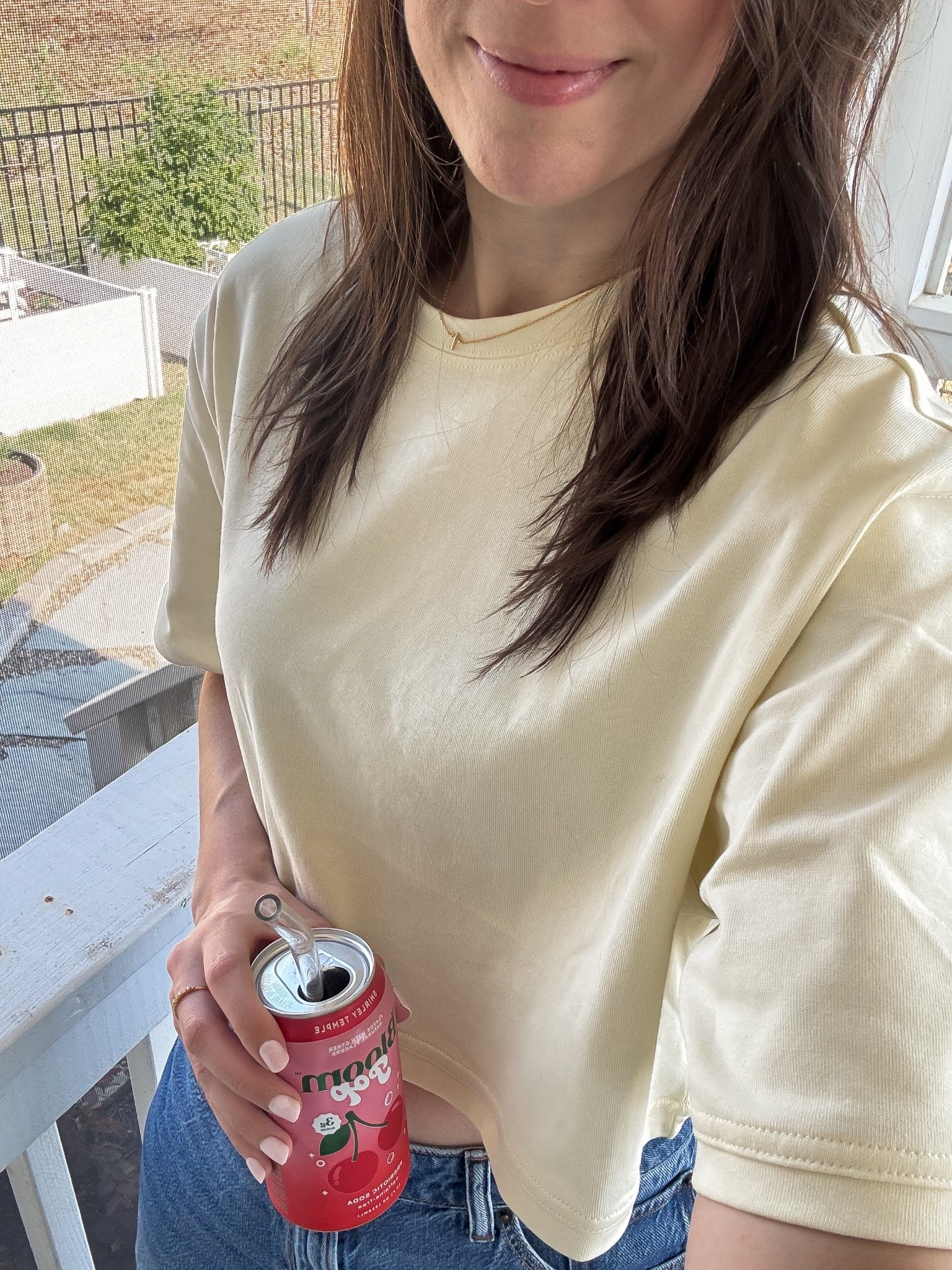 Porch sippin’ Spring OOTD

Can’t link but top is @Zara - bought in two colors & loving this muted yellow for Spring! 
Jeans TTS


#LTKootd #LTKSeasonal