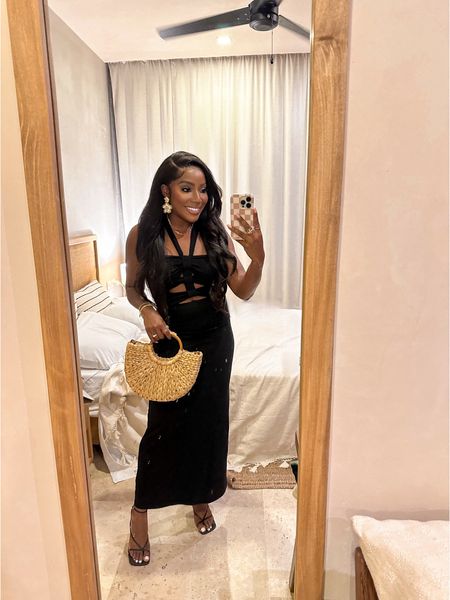 TULUM MEXICO VACATION OUTFIT // size: med 

Black dress, little black dress, maxi dress, black cutout dress, halter dress, dinner dress, date night dress, black heels, strappy black heels, Kendra Scott jewelry, earrings, statement earrings, vici, vici dolls, 

#LTKfindsunder100 #LTKshoecrush #LTKtravel